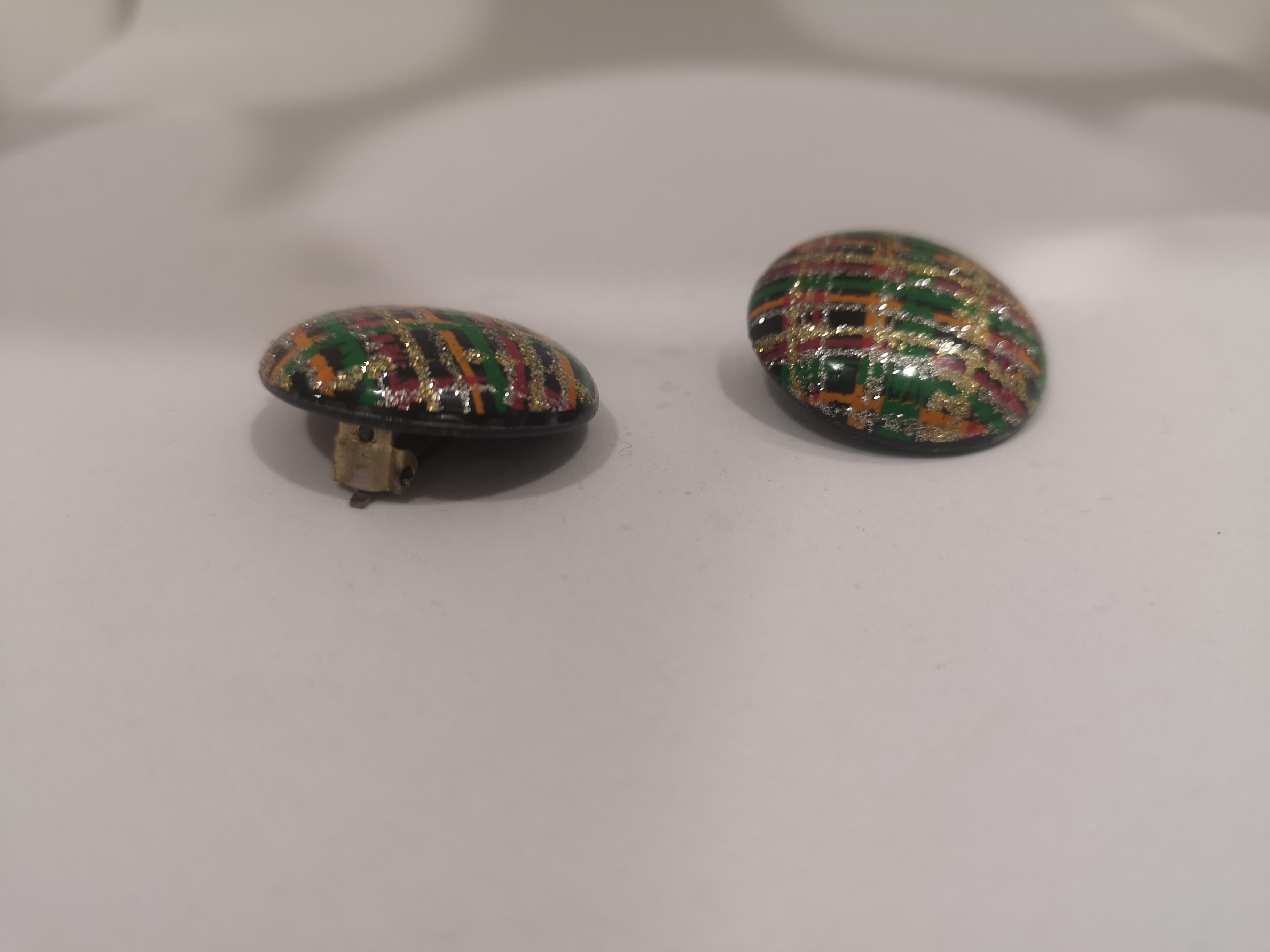 Vintage round black glitter multicoloured clip-on earrings In Good Condition In Capri, IT