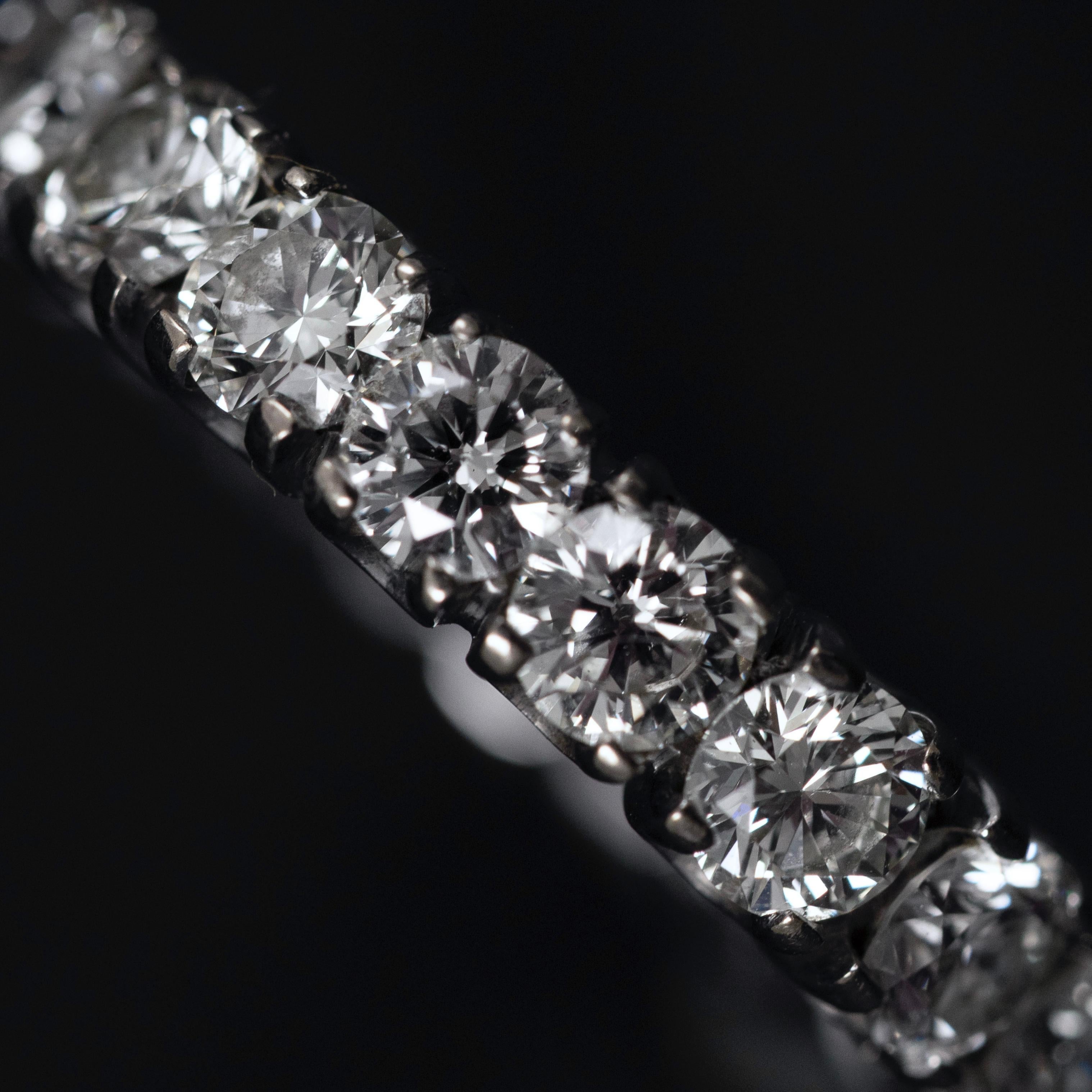Modern Vintage Round Brilliant Cut Diamond Full Eternity Ring in 14K White Gold 1990s For Sale