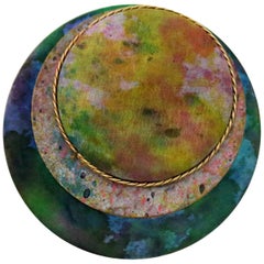 Retro Signed Round Brooch Signed Sascha of Silk Enamel and Gold-Tone Chain
