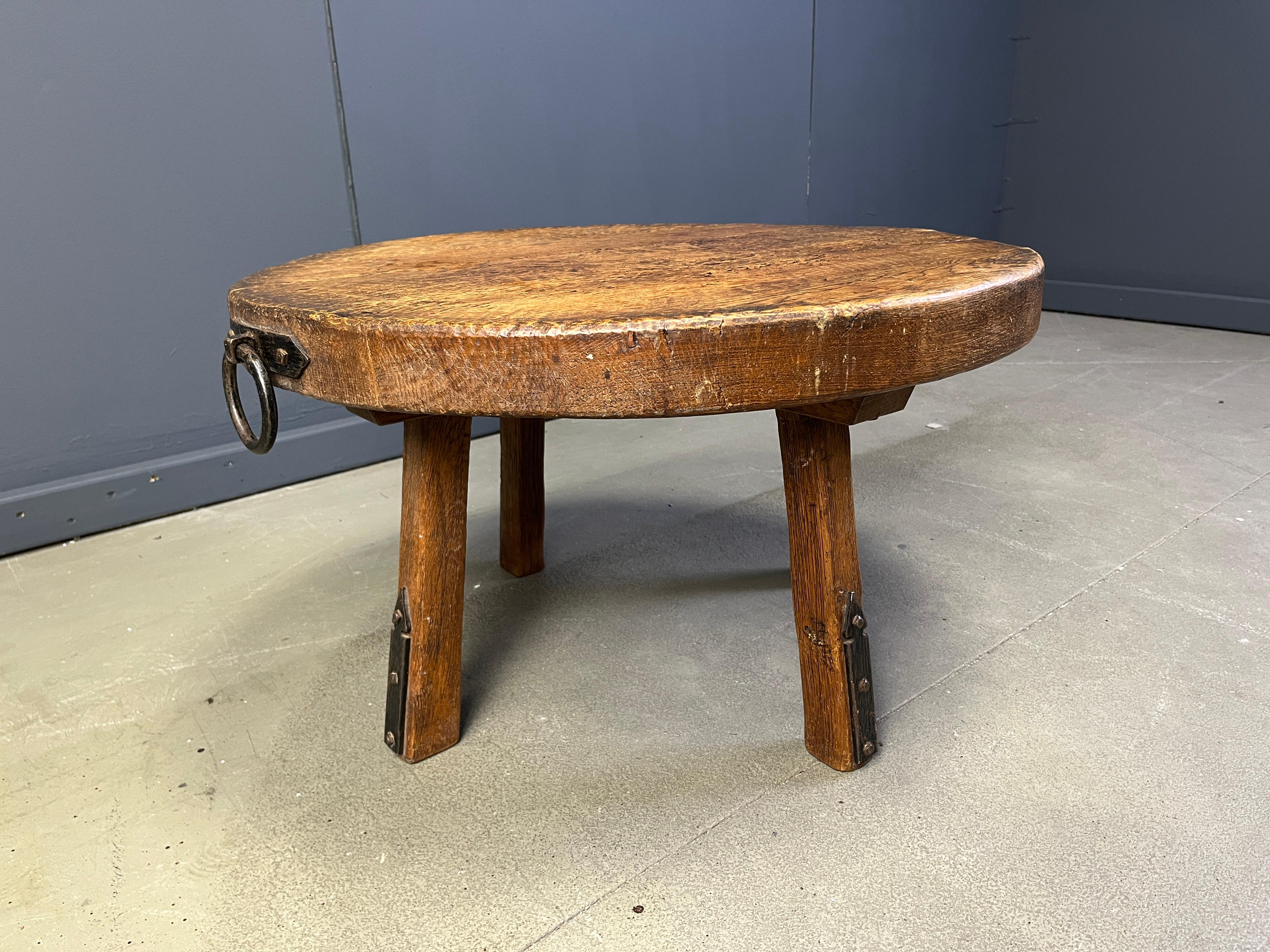 Belgian Vintage round brutalist coffee table, 1960s For Sale