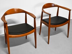 Vintage Round Chairs in Teak by Hans Wegner for Johannes Hansen - a Pair