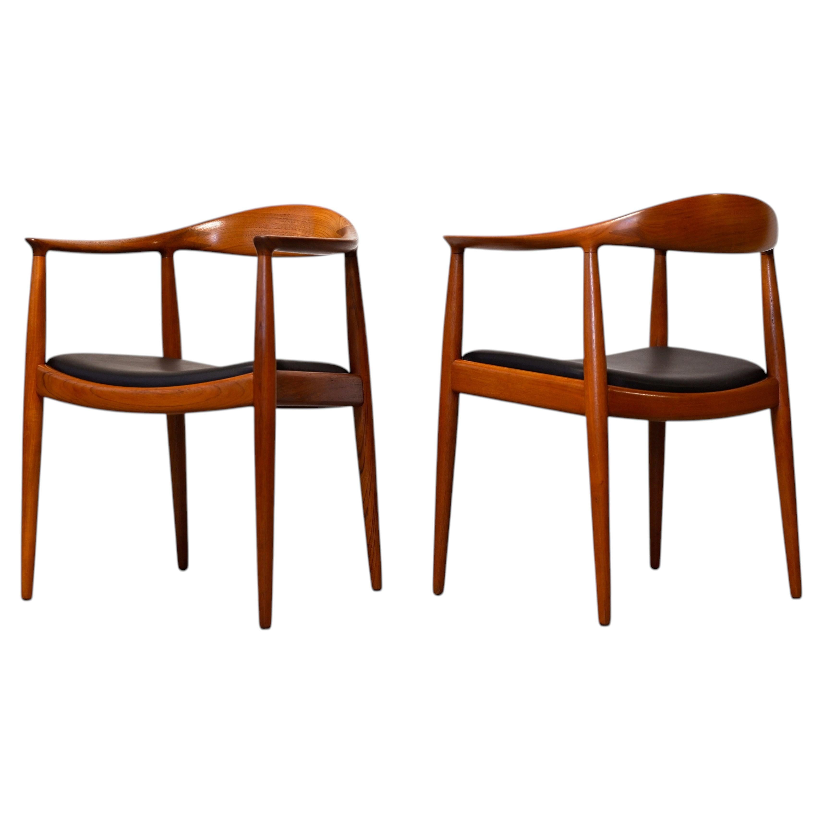 Vintage Round Chairs in Teak by Hans Wegner for Johannes Hansen - a Pair For Sale