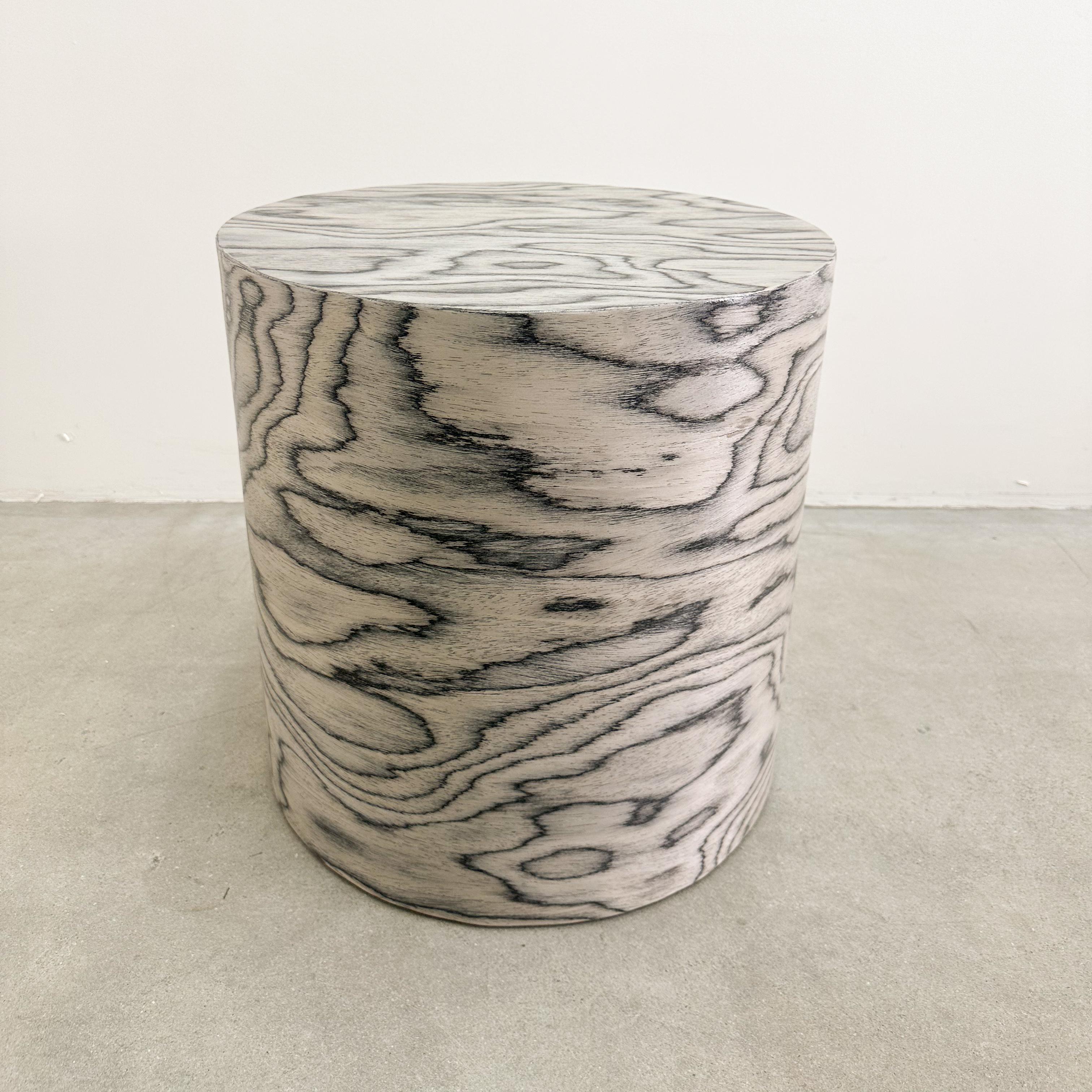 Vintage Round Cocktail Table Ettore Sottsass Veneer Side Table Postmodern 80s In Excellent Condition In Palm Desert, CA