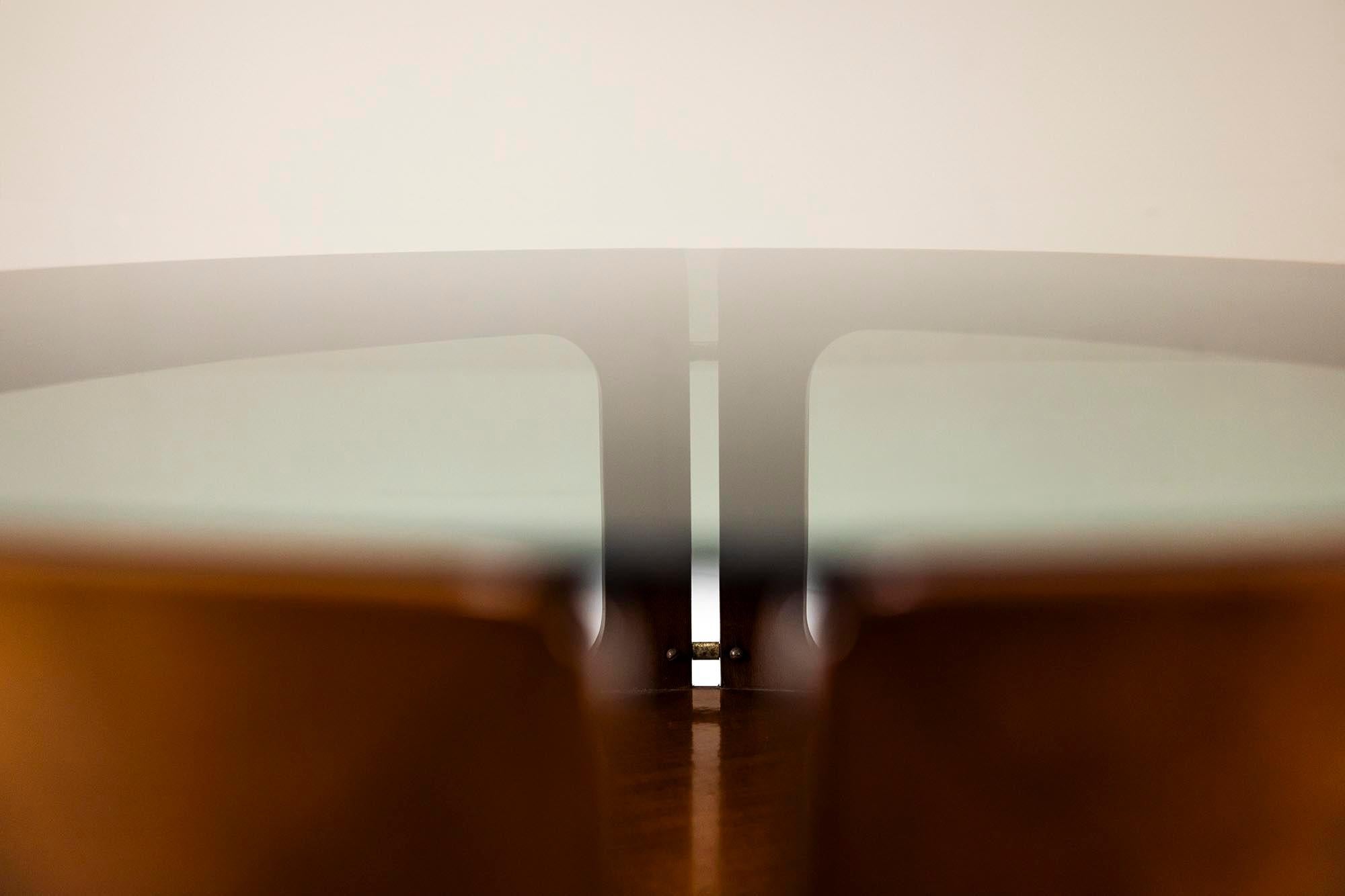 Vintage Round Coffee Table in Teak and Glass, Italy 1960s 5