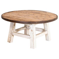 Table basse ronde vintage avec base peinte en blanc