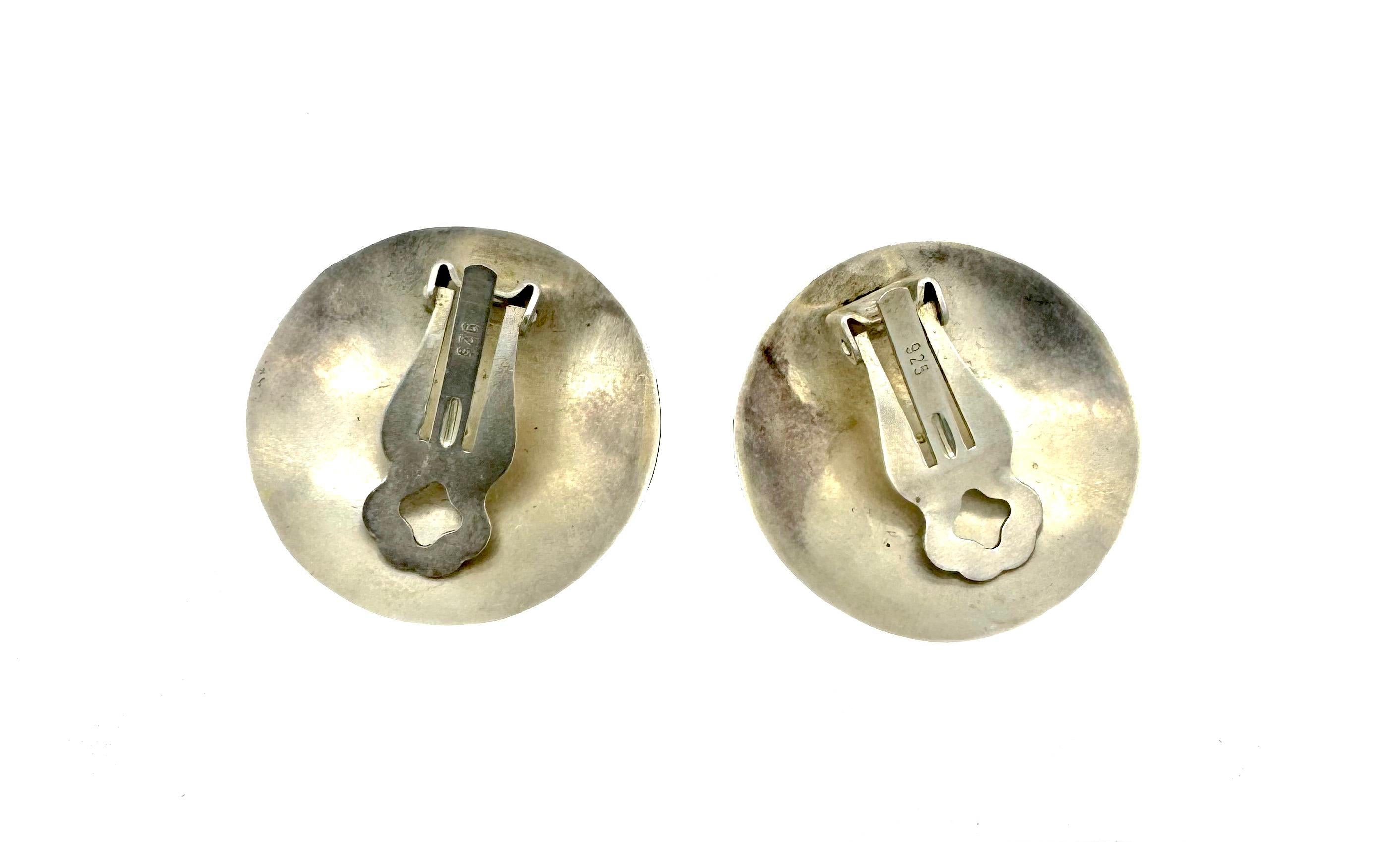 Pendientes de clip redondos convexos vintage Plata de ley Acabado dorado mate Moderno en venta