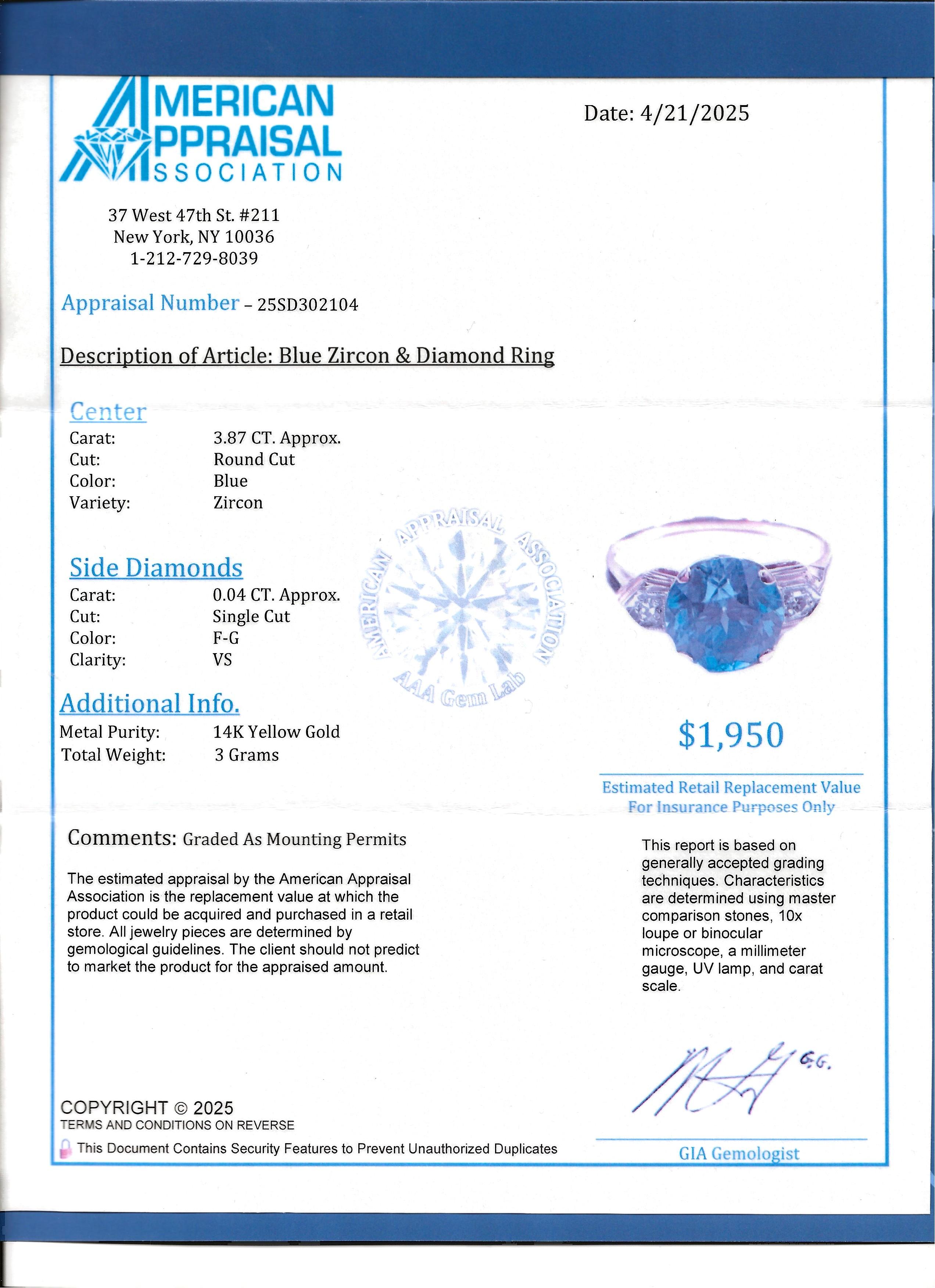Vintage Round Cut Blue Zircon and Diamond Three-Stone Ring 14 Karat Yellow Gold For Sale 7