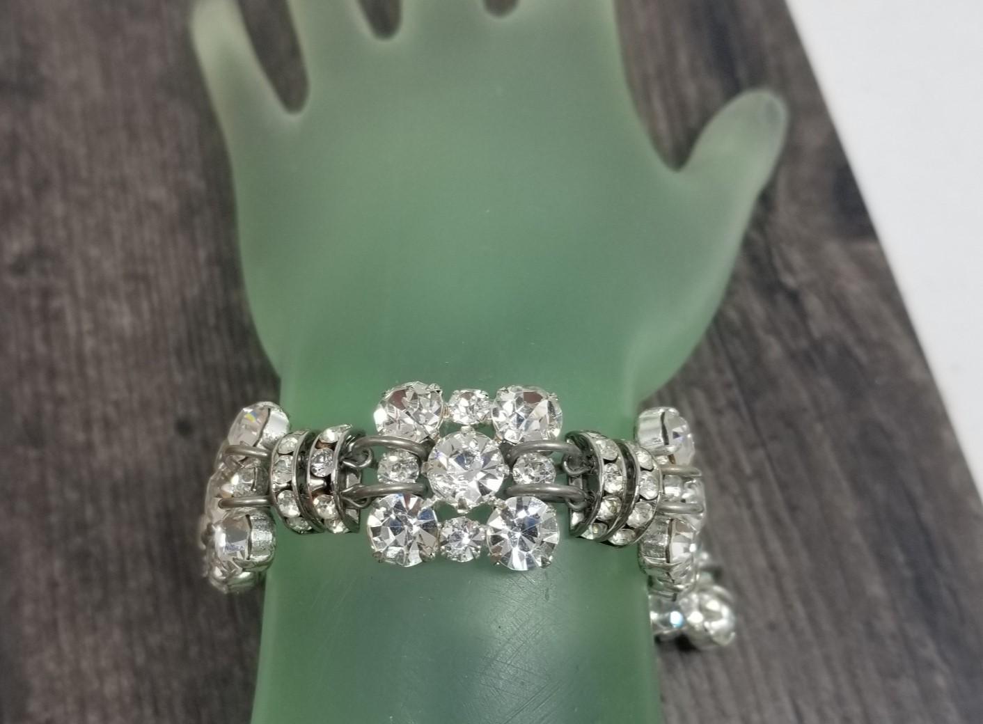 Art Deco Vintage Round-Cut Crystal Bracelet with Hidden Clasp