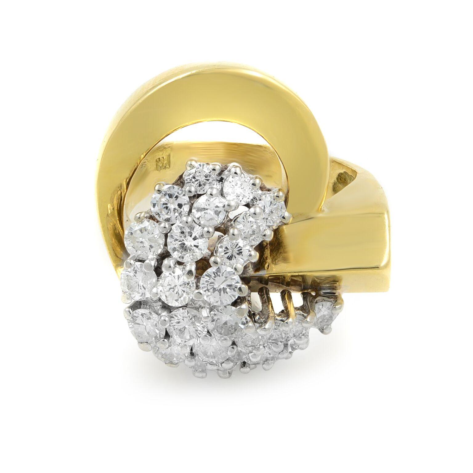 This stunning vintage cocktail ring features three rows of prong-set round brilliant cut diamonds weighing 1.65 carats with VS Clarity and G Color. The 18k yellow gold mounting is solid, extremely well made and polished. The ring weight is 10.34