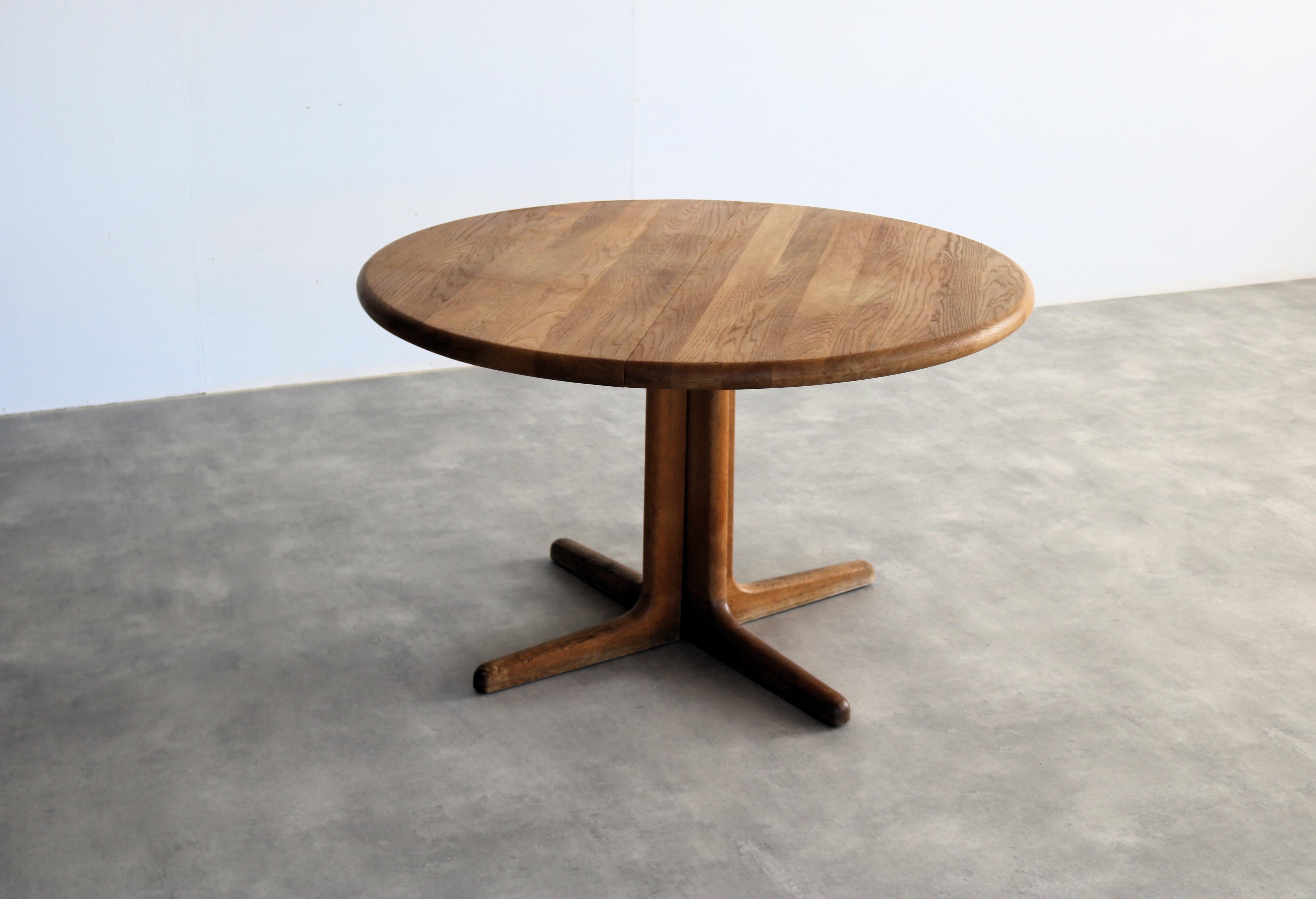 Danish vintage round dining table  table  extendable  Denmark