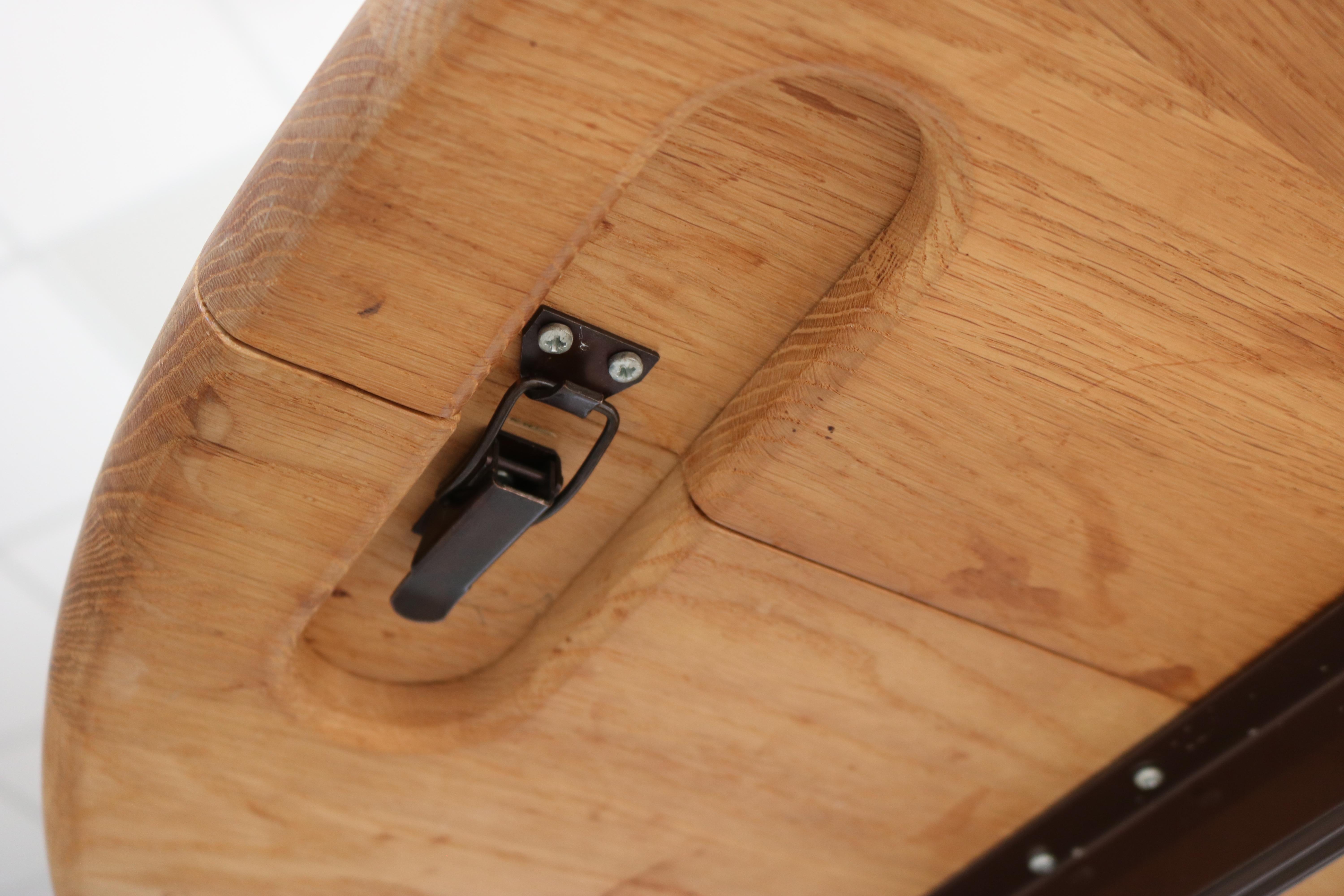 vintage round dining table  table  extendable  Denmark 1