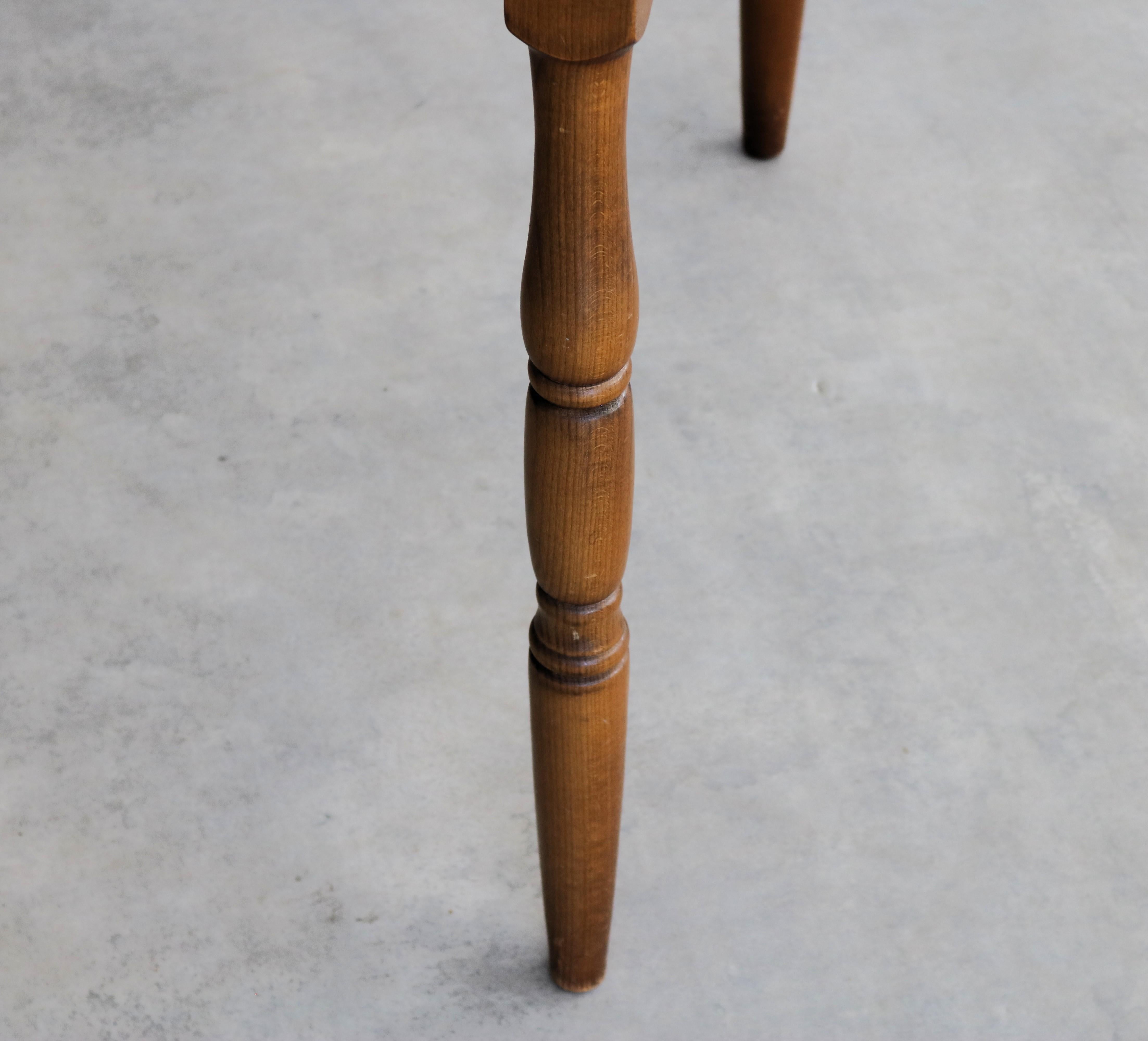 Teak Vintage round dining table  table  extendable  Swedish For Sale
