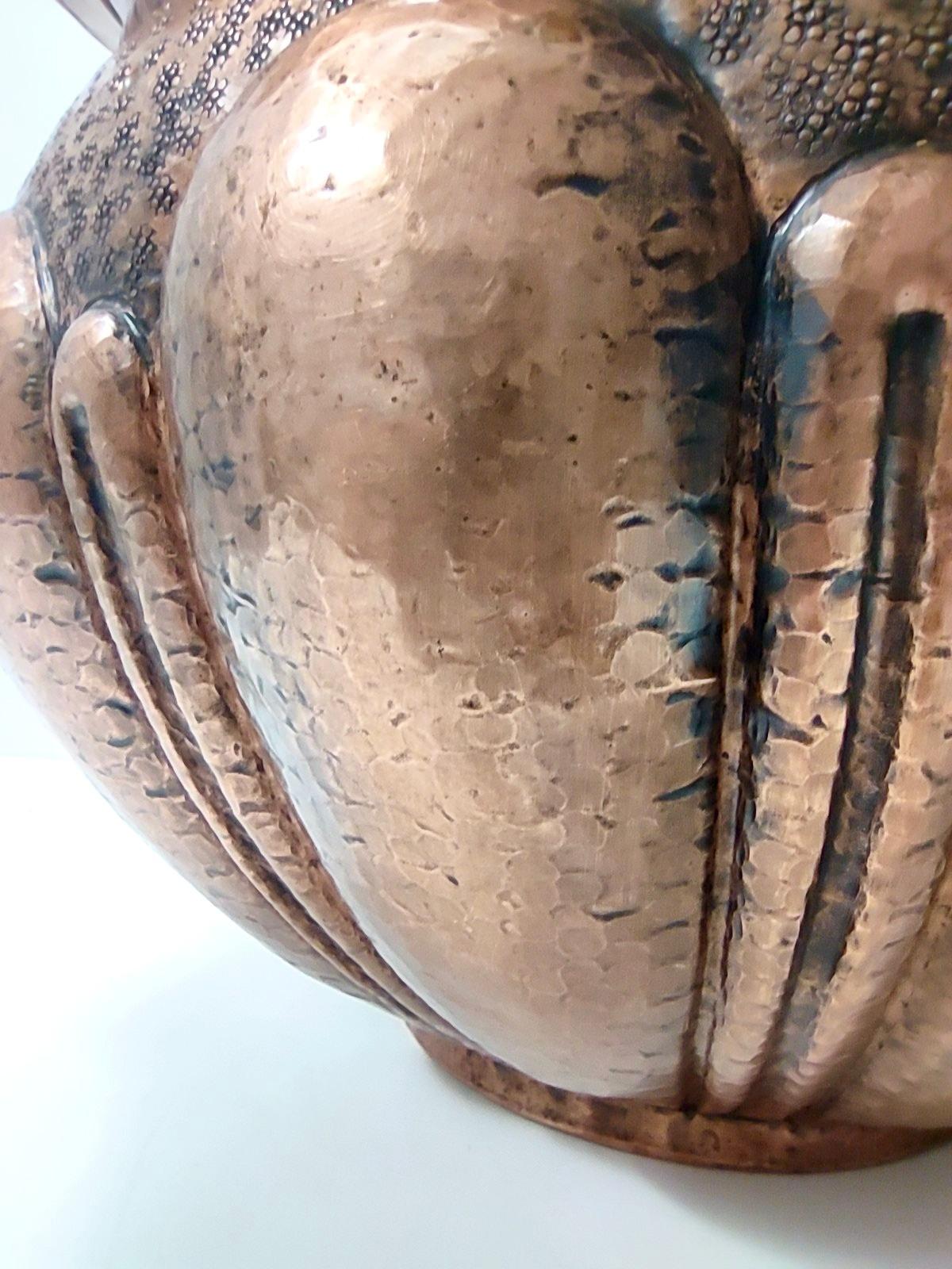 Vintage Round Embossed Copper Cachepot / Vase by Egidio Casagrande, Italy For Sale 5