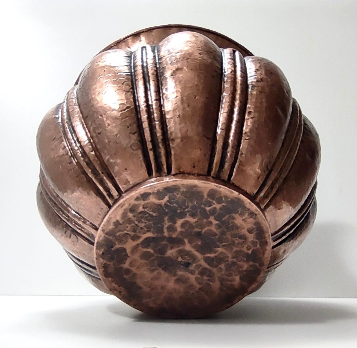 Vintage Round Embossed Copper Cachepot / Vase by Egidio Casagrande, Italy For Sale 2