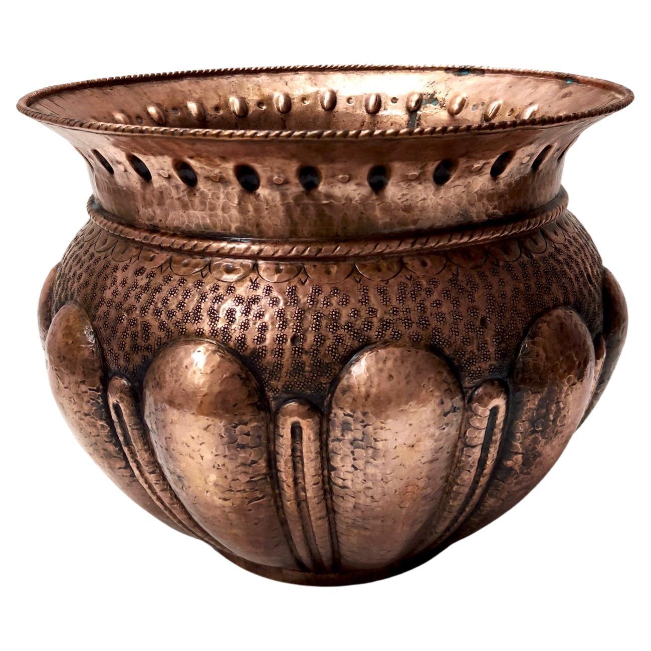 Vintage Round Embossed Copper Cachepot / Vase by Egidio Casagrande, Italy For Sale