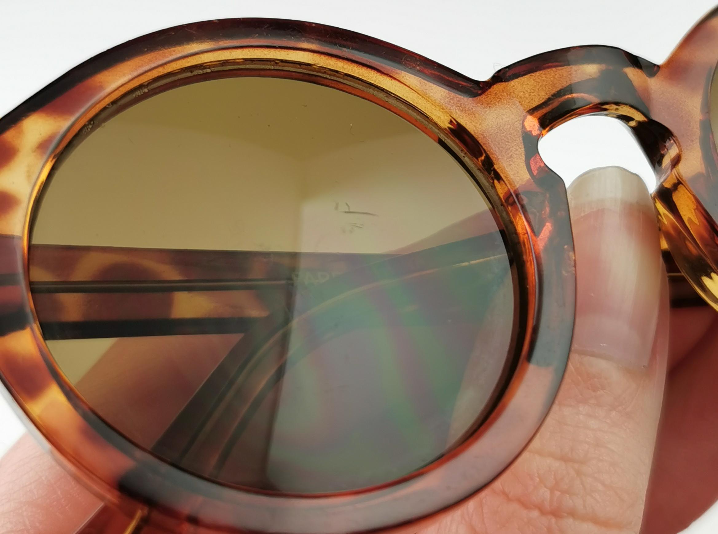 Vintage Round frame Faux tortoiseshell sunglasses, Linda Farrow  For Sale 8
