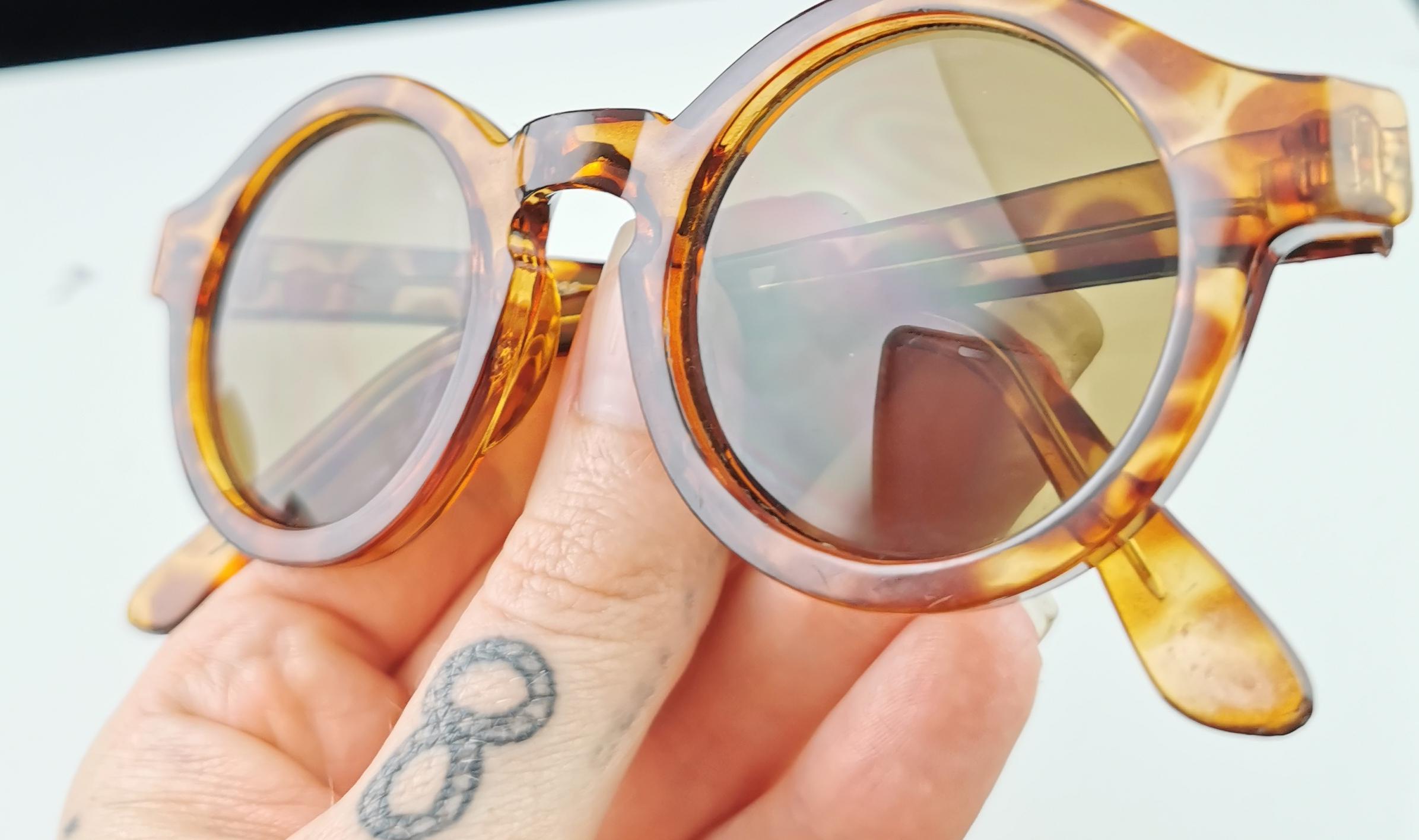 Women's Vintage Round frame Faux tortoiseshell sunglasses, Linda Farrow