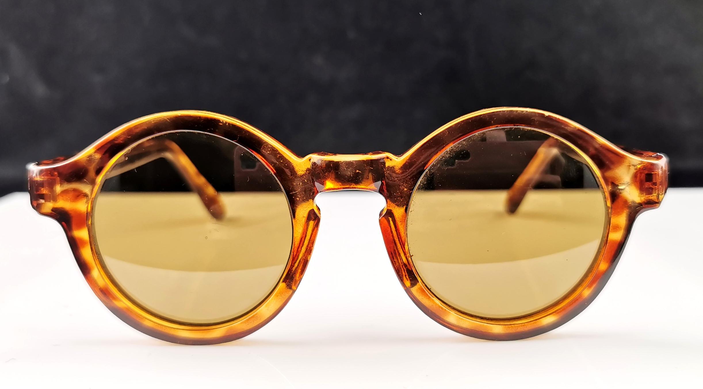 Vintage Round frame Faux tortoiseshell sunglasses, Linda Farrow  For Sale 1