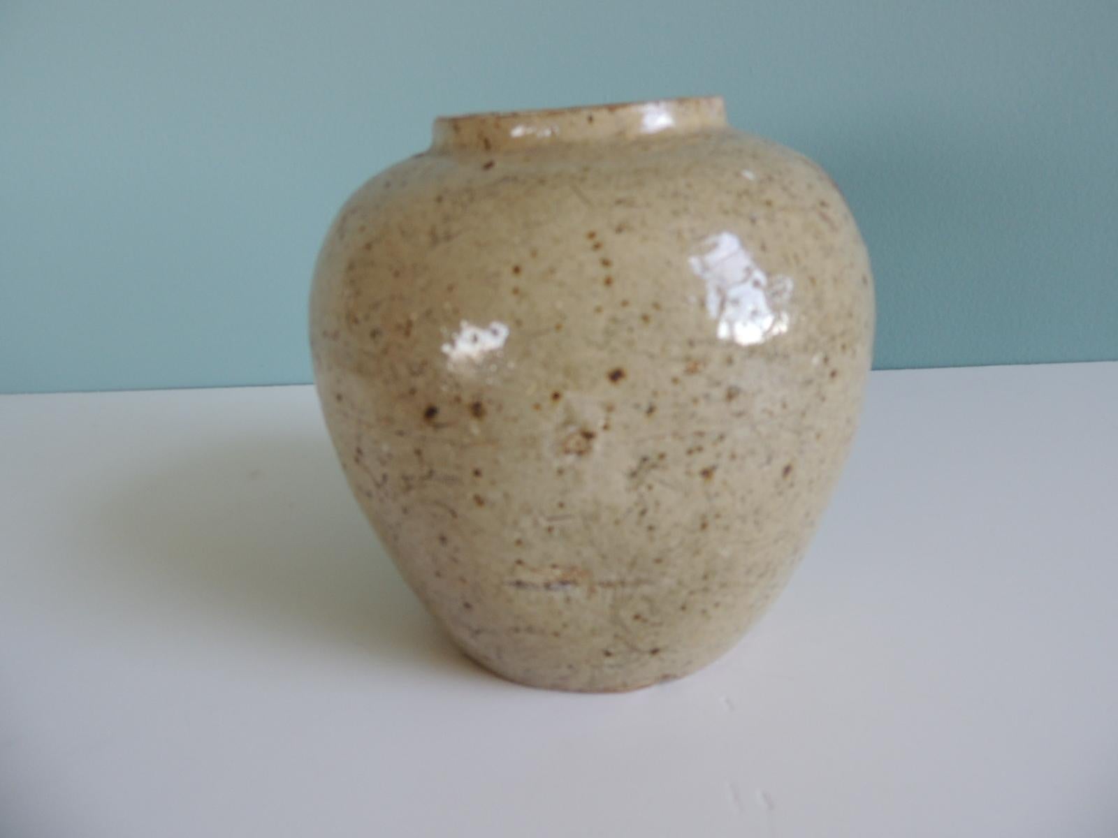 Vintage Round Glazed Asian Vase In Good Condition For Sale In Oakland Park, FL