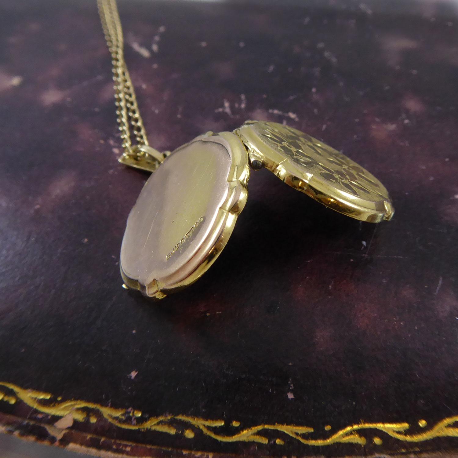 Vintage Round Gold Locket with Floral Engraving, Yellow Gold 2