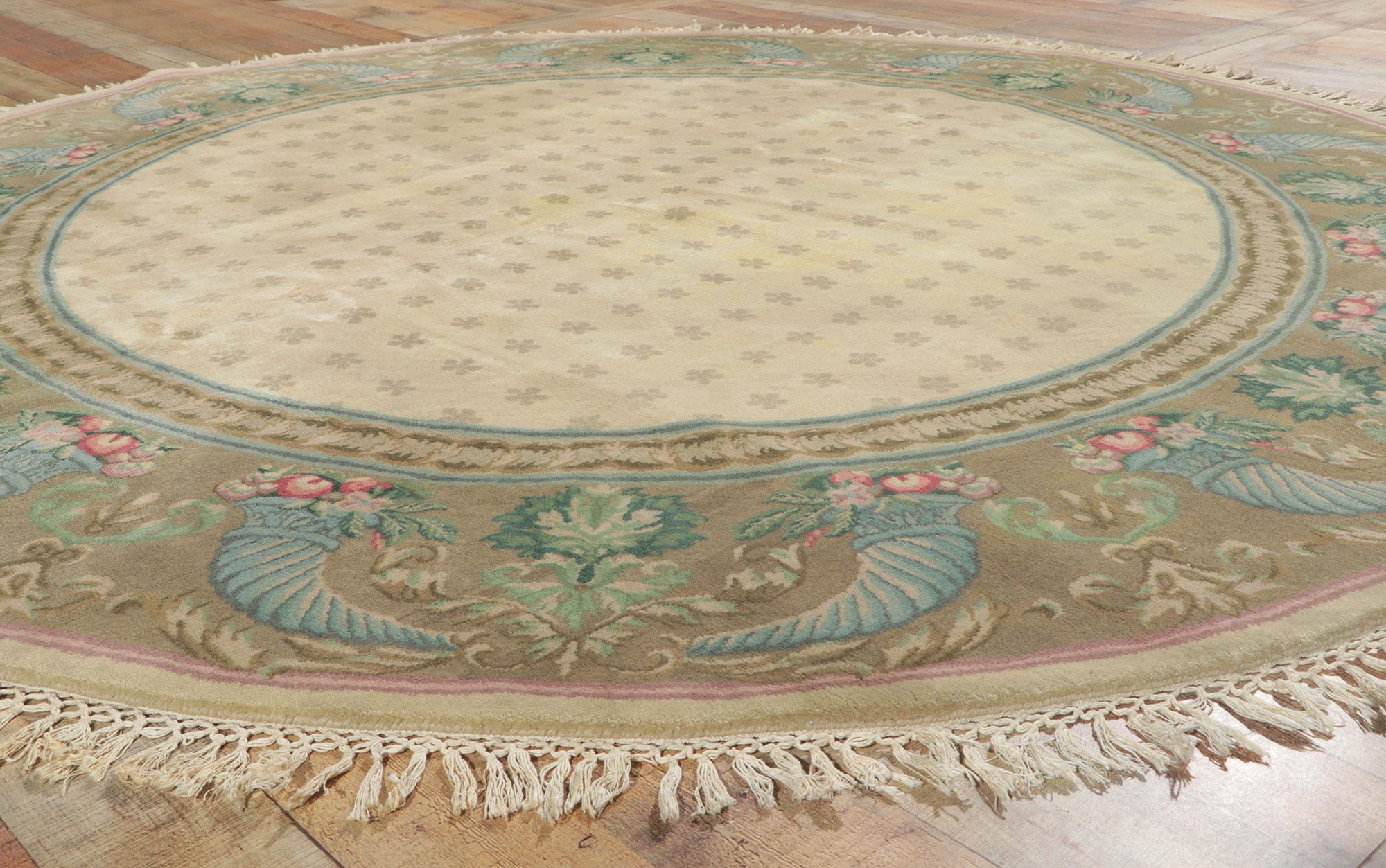 Hand-Knotted Vintage Round Indian Rug with Traditional Style For Sale