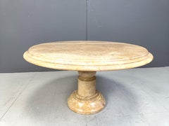 Mesa de centro redonda de mármol italiano vintage, años 1960