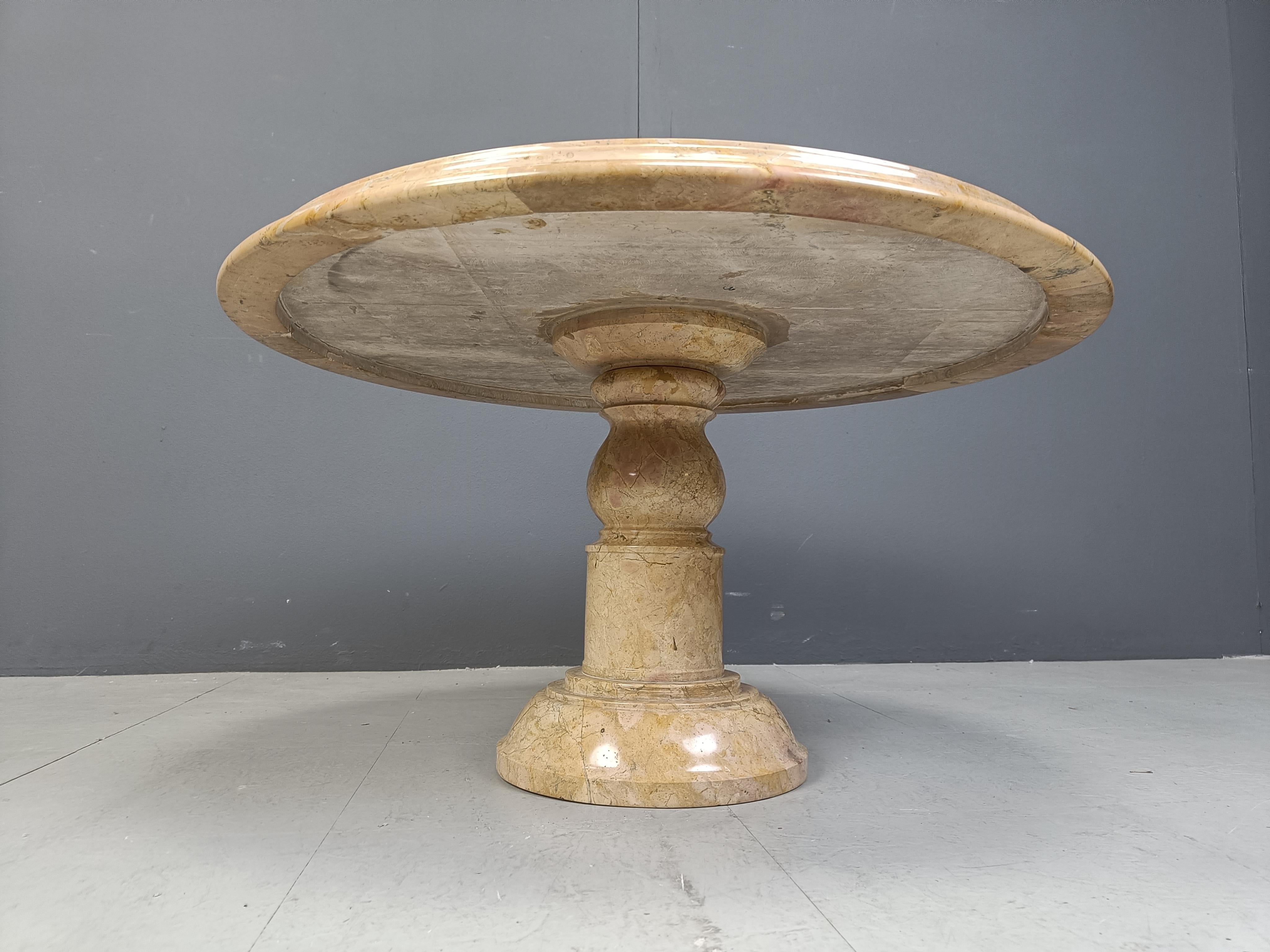 Mid-20th Century Vintage round italian marble coffee table, 1960s For Sale
