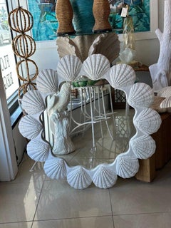 Vintage Round Lacquered White Palm Beach Scallop Clam Seashell Shell Mirror