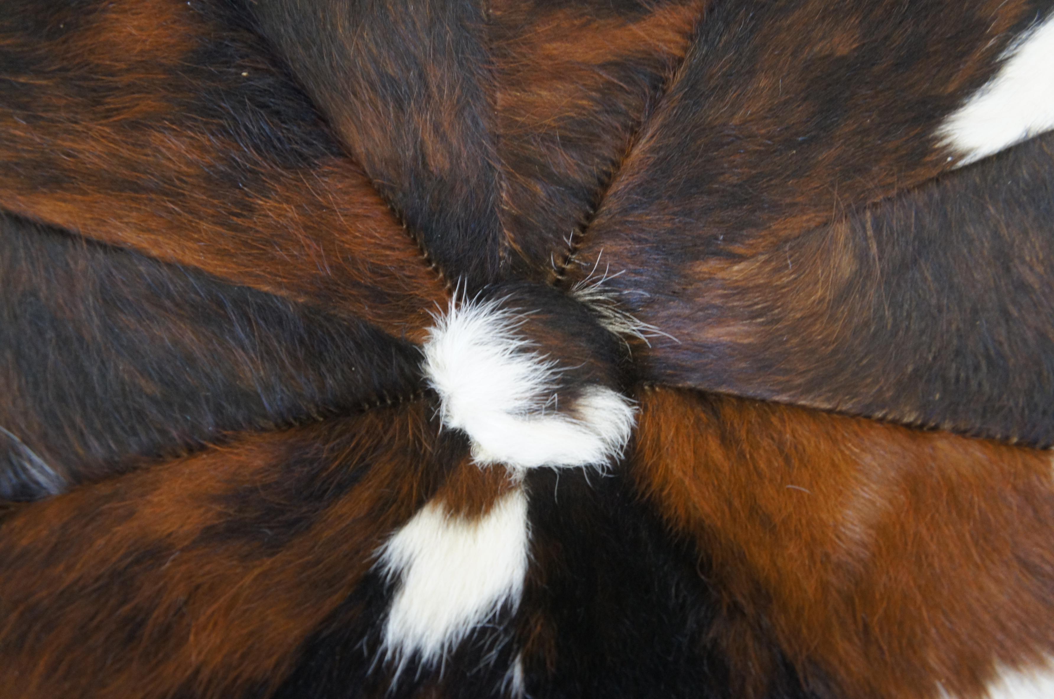 Vintage Round Leather Cowhide Fringed Ottoman Southwestern Brown & White In Good Condition In Dayton, OH