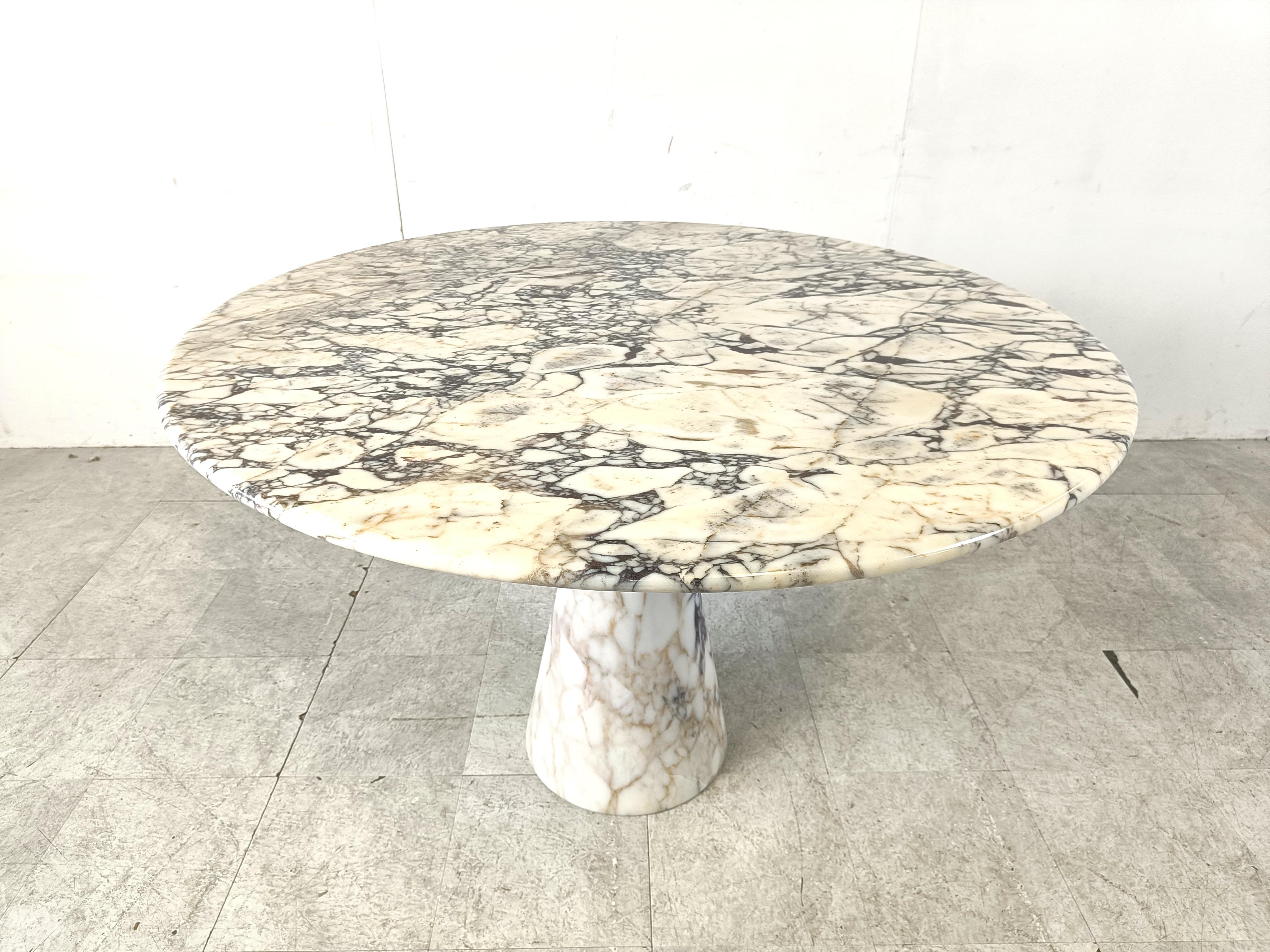 Mid-Century Modern Vintage round marble dining table 1970s