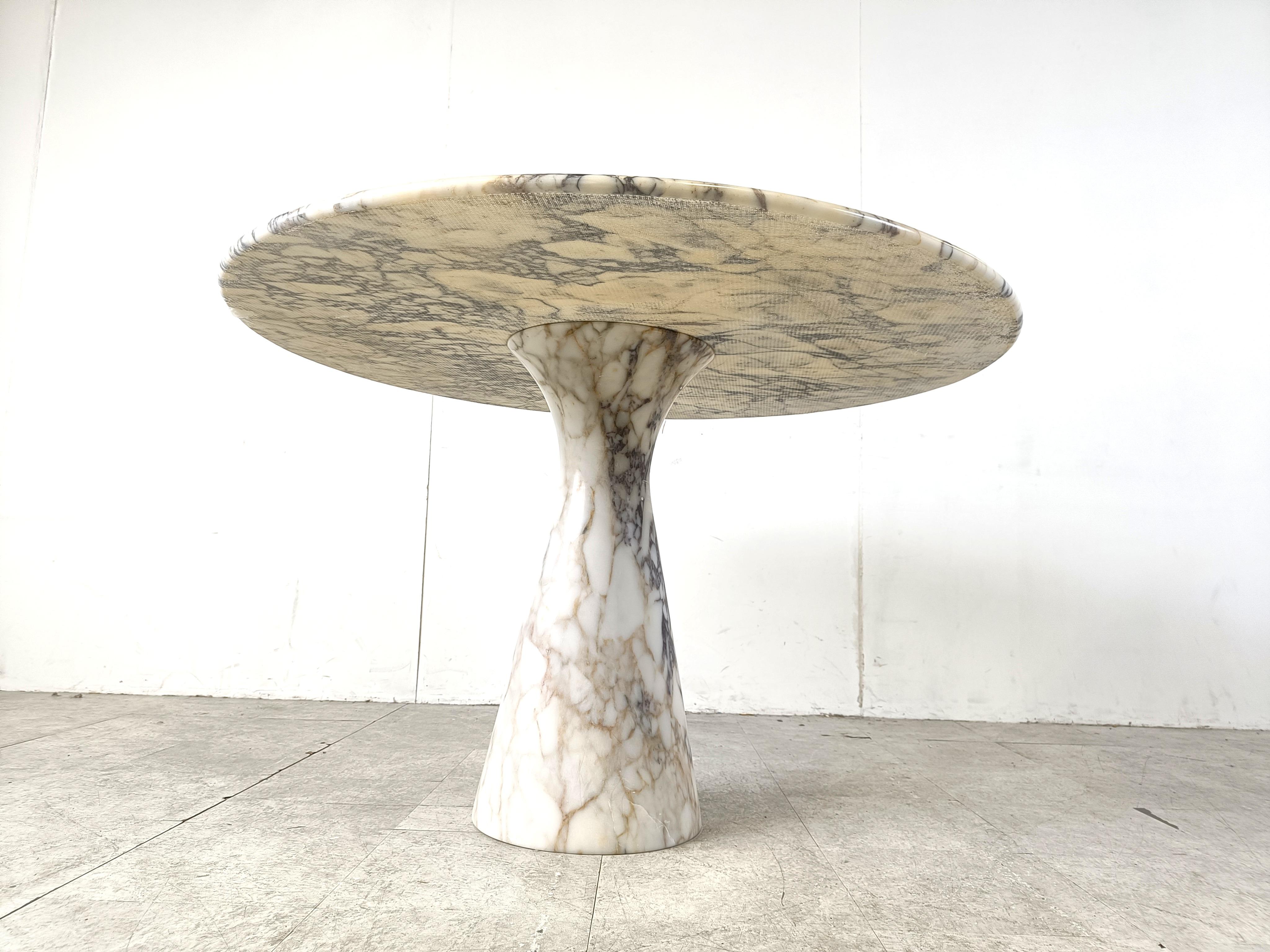 Late 20th Century Vintage round marble dining table 1970s