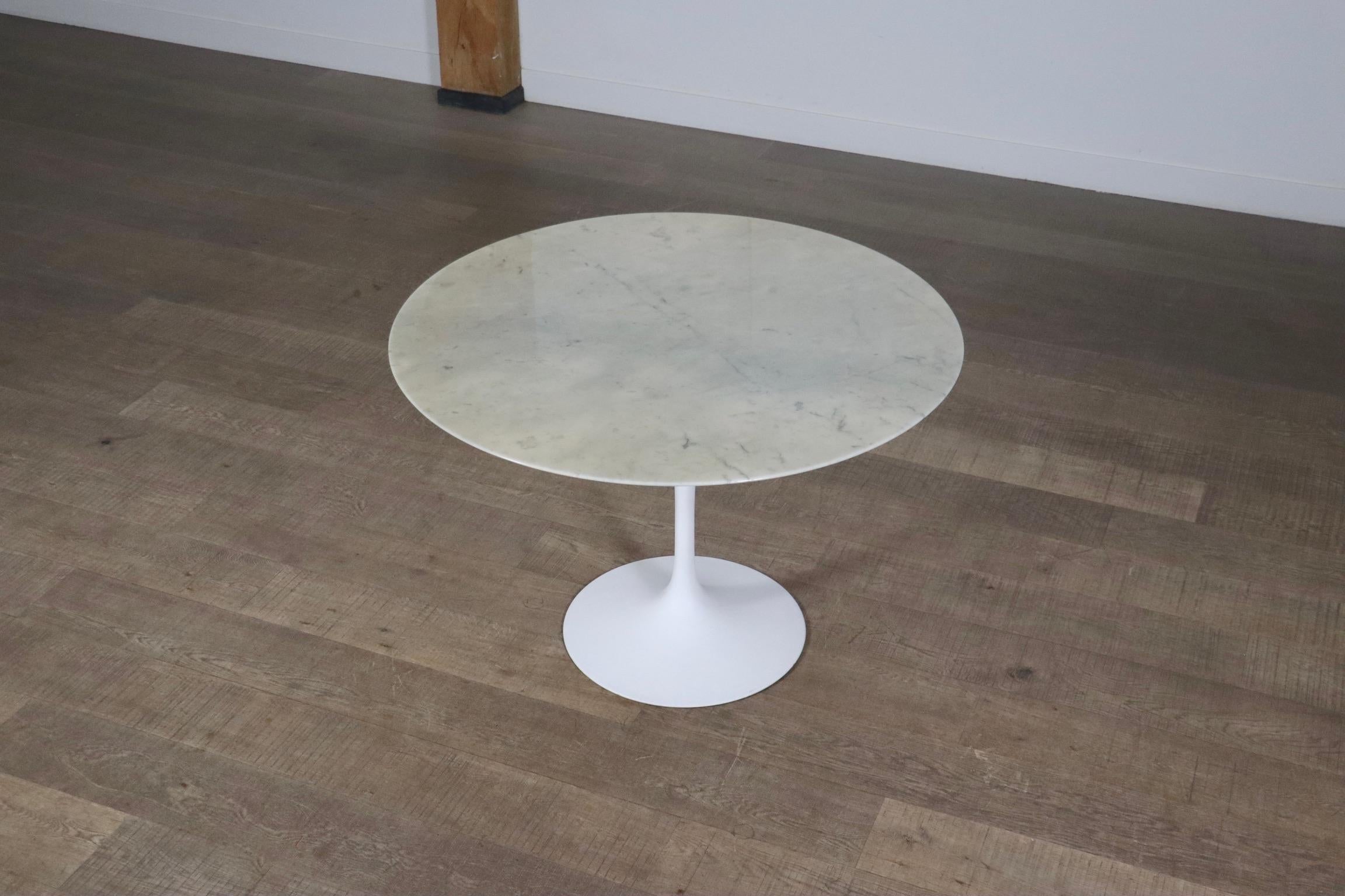 Vintage Round Marble Tulip Dining Table By Eero Saarinen For Knoll, 1970s 2
