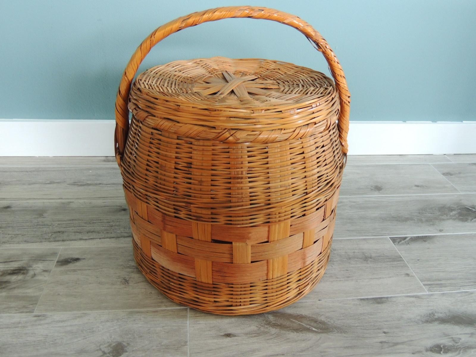 wicker basket with handle