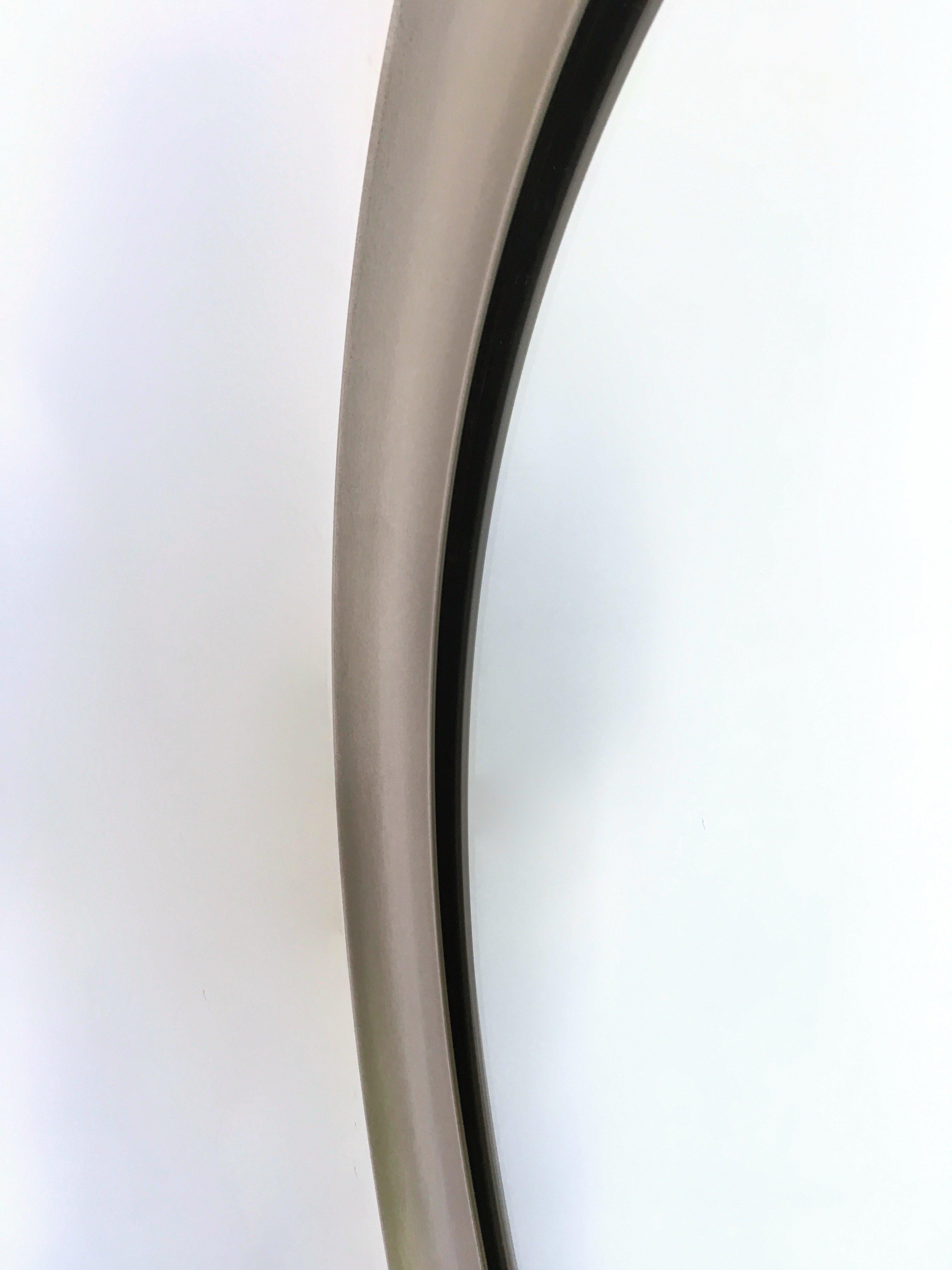 Espejo redondo vintage de Sergio Mazza para Artemide con marco de acero, Italia mediados del siglo XX en venta
