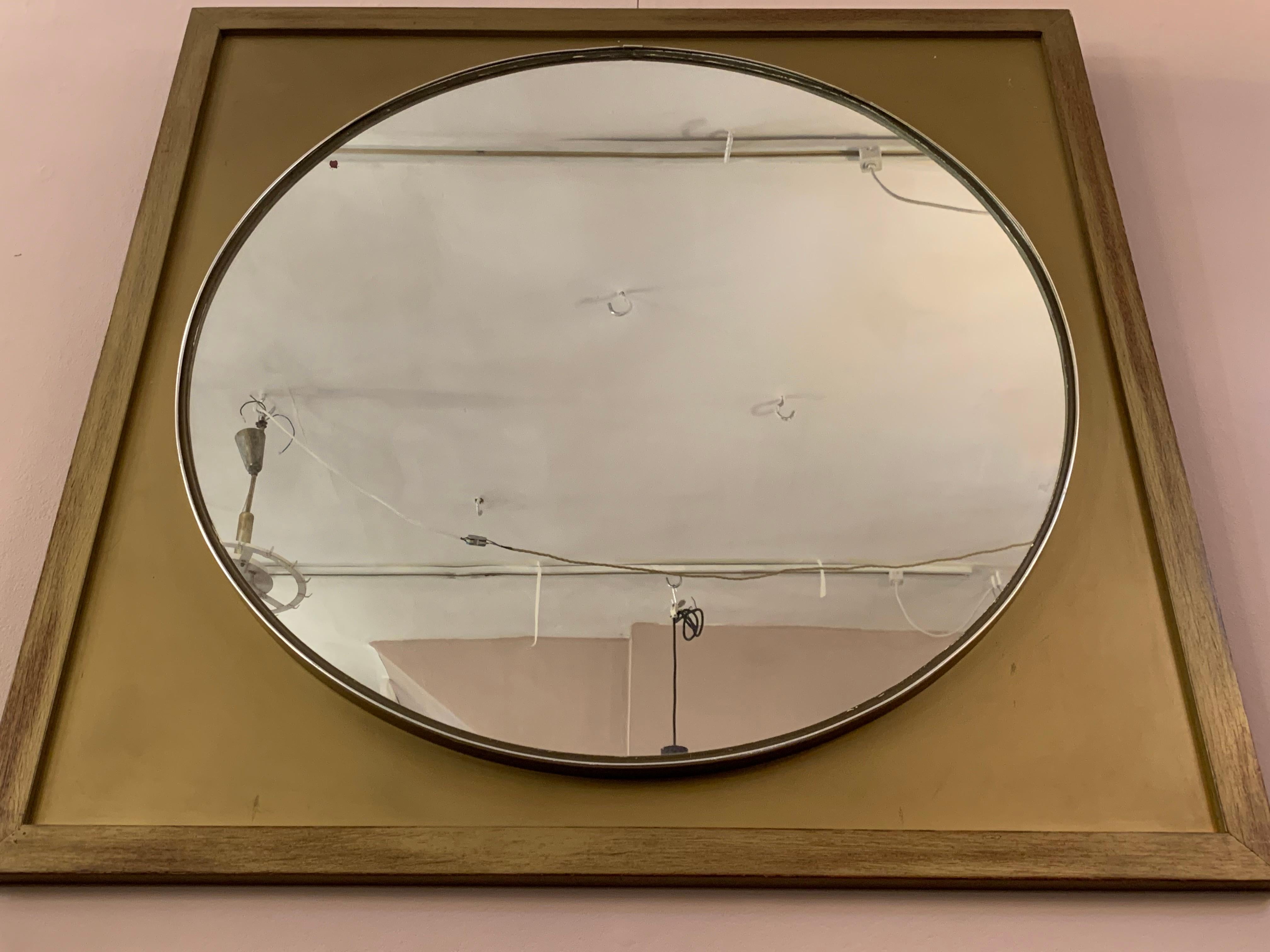 20th Century Vintage Round Mirror on a Square Gold Frame