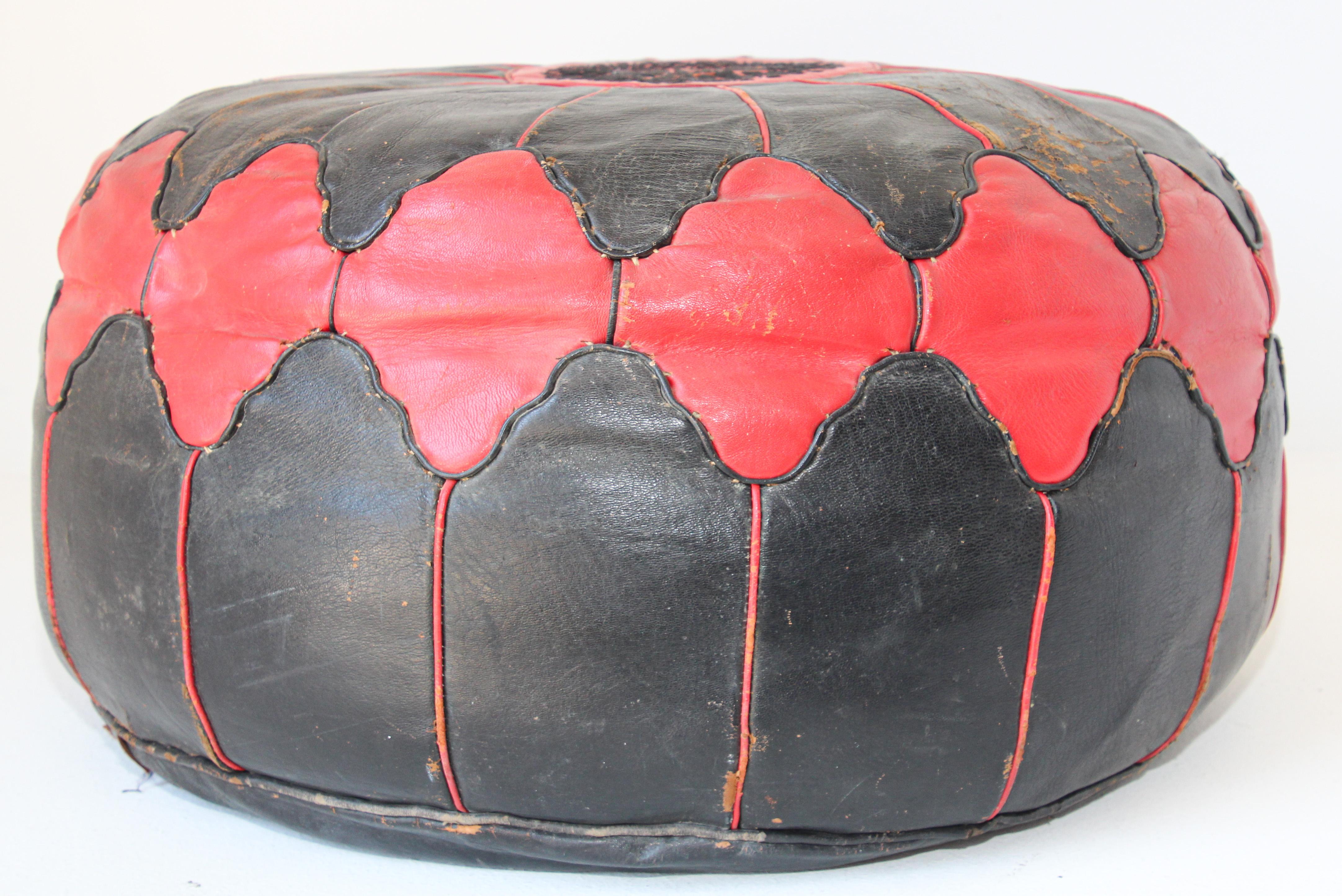 Vintage Moroccan Pouf in Red and Black Leather Hand Tooled in Marrakech In Good Condition For Sale In North Hollywood, CA