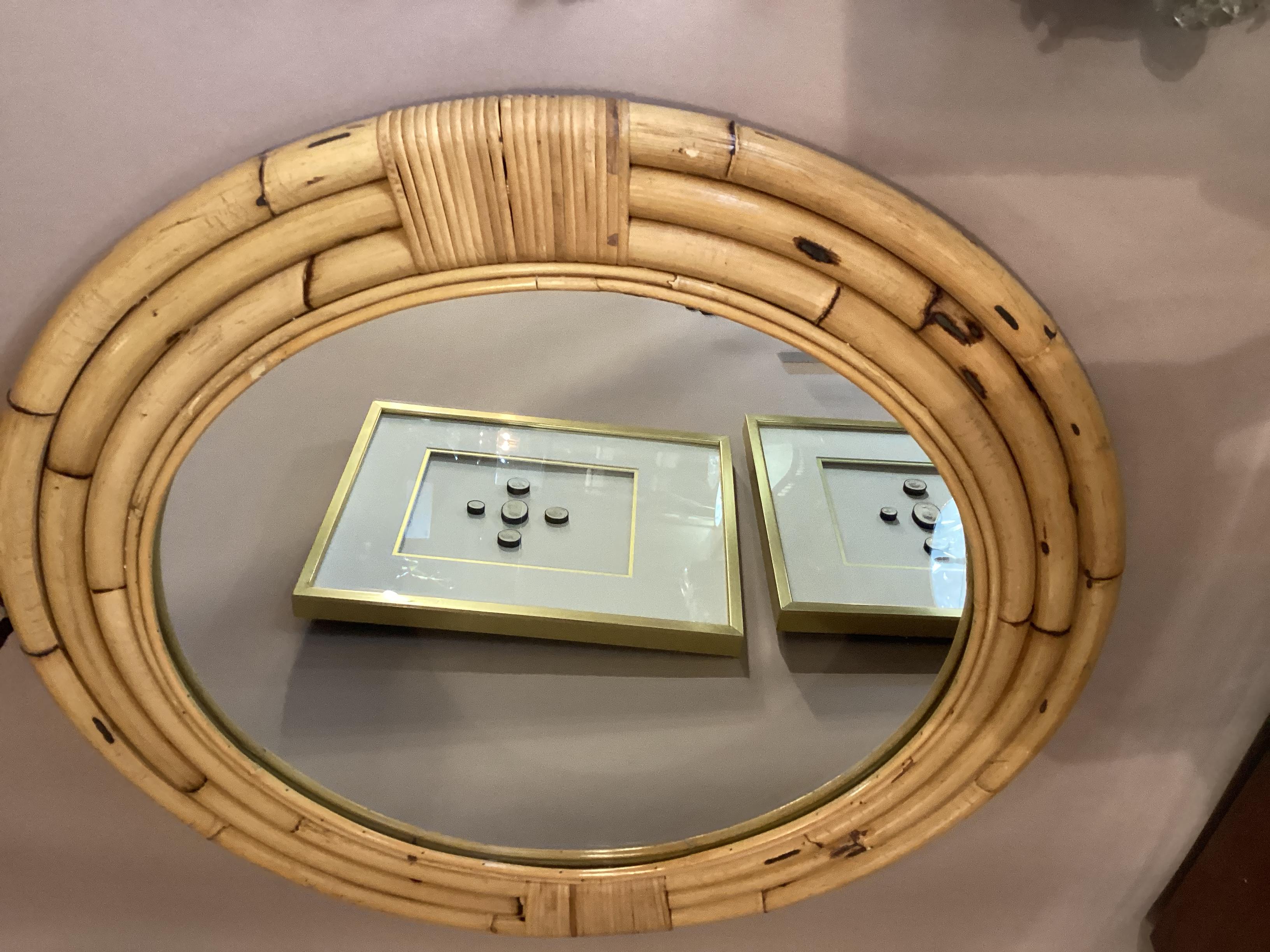 XX secolo Specchio rotondo in rattan vintage in vendita