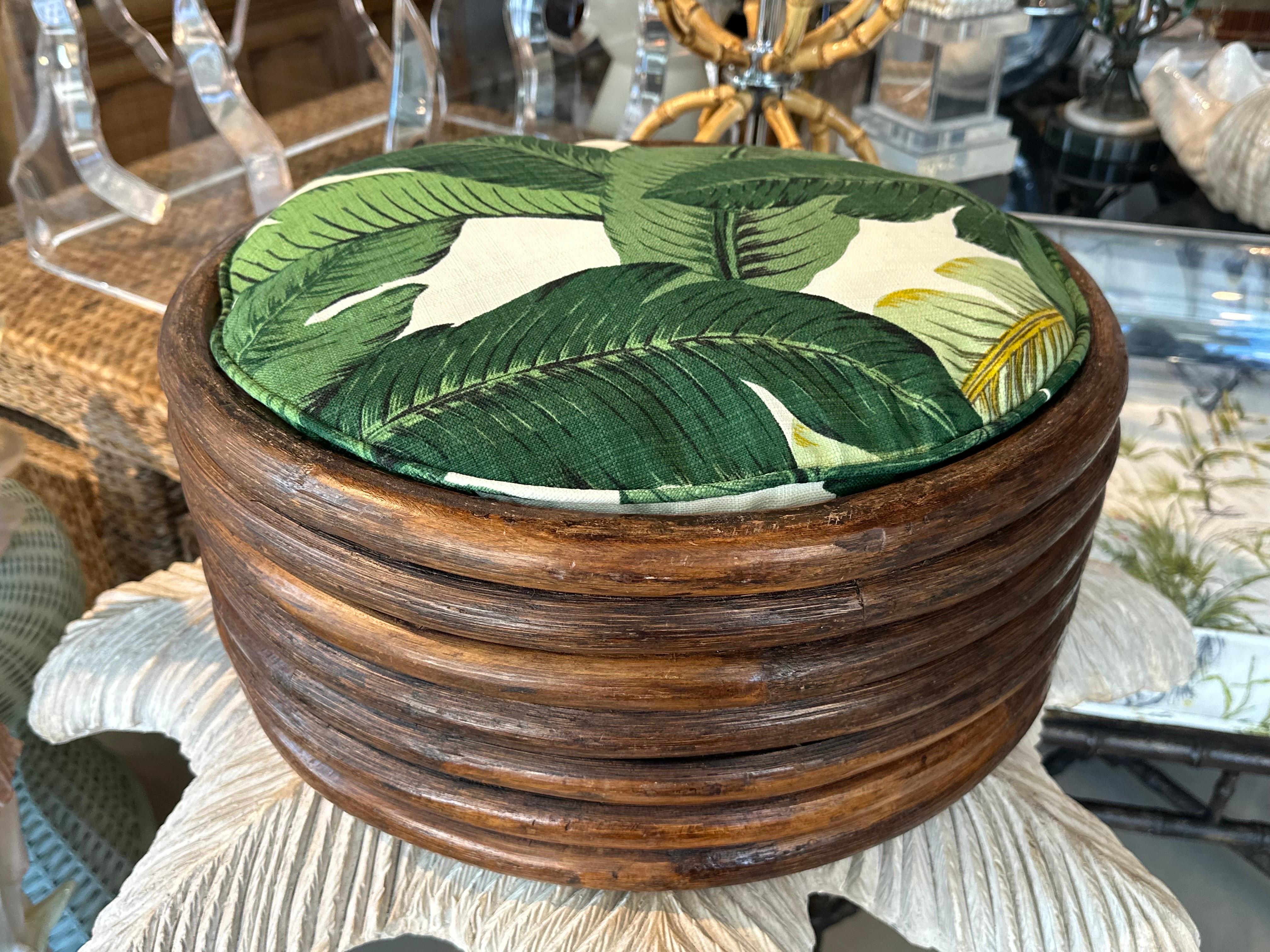 Vintage Round Rattan Tropical Palm Leaf Palm Beach Dog Pet Bed New Upholstery For Sale 3
