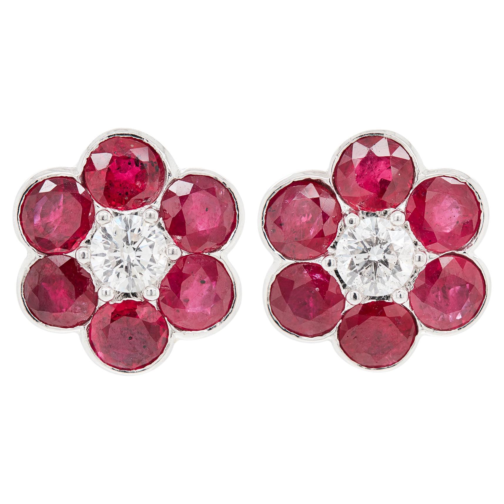Vintage Round Ruby and Diamond Platinum Custer Stud Earrings For Sale