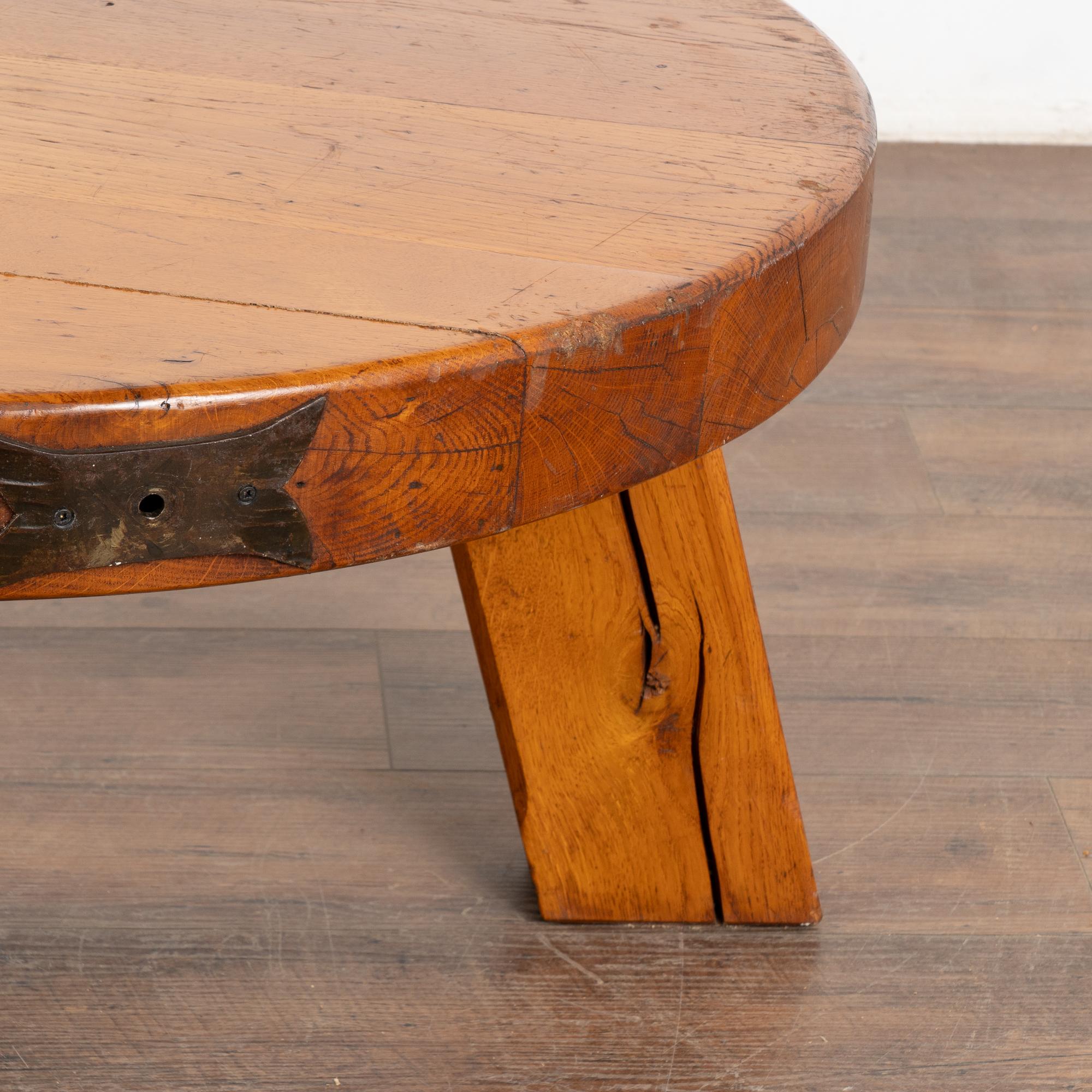 Vintage Round Rustic Oak Coffee Table, France circa 1960-70 4
