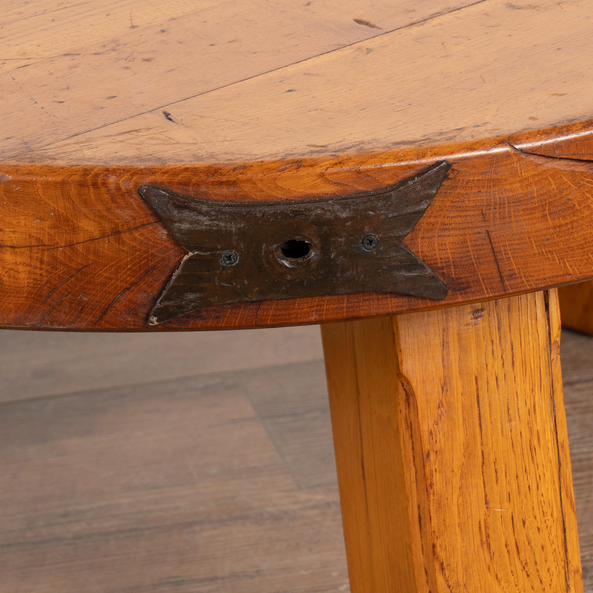 Vintage Round Rustic Oak Coffee Table, France circa 1960-70 2
