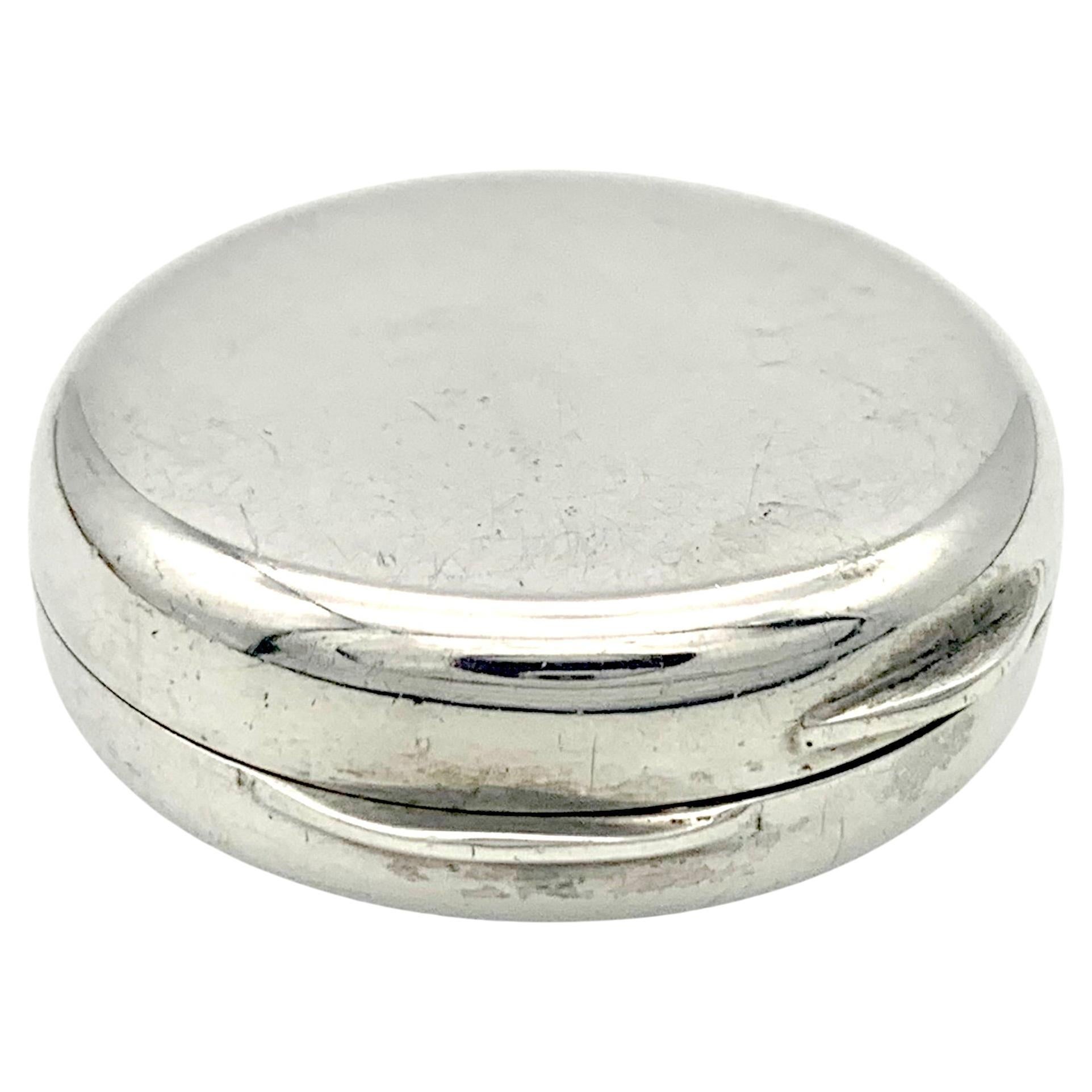 Vintage Pillenschachtel aus rundem Silber