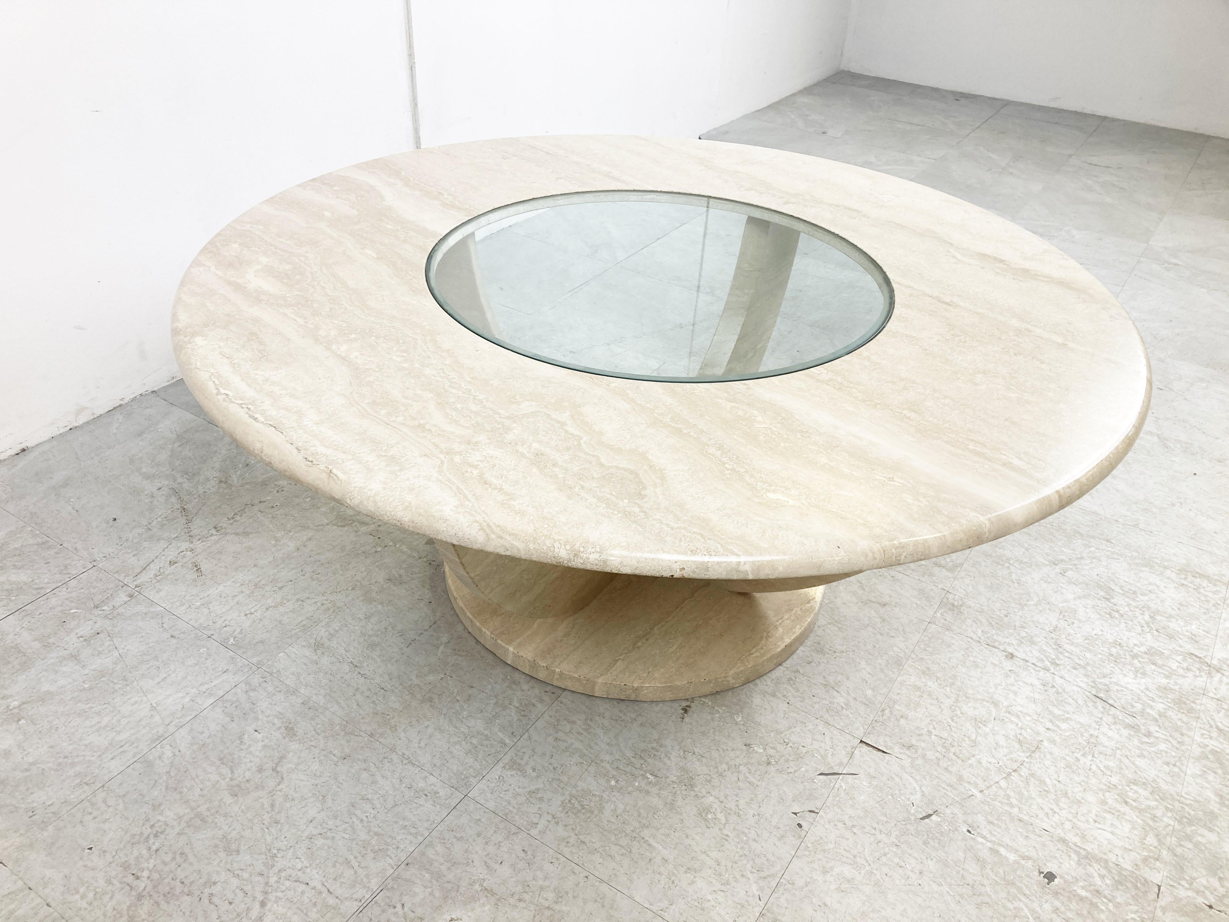 Vintage Round Travertine Coffee Table, 1970s For Sale 1