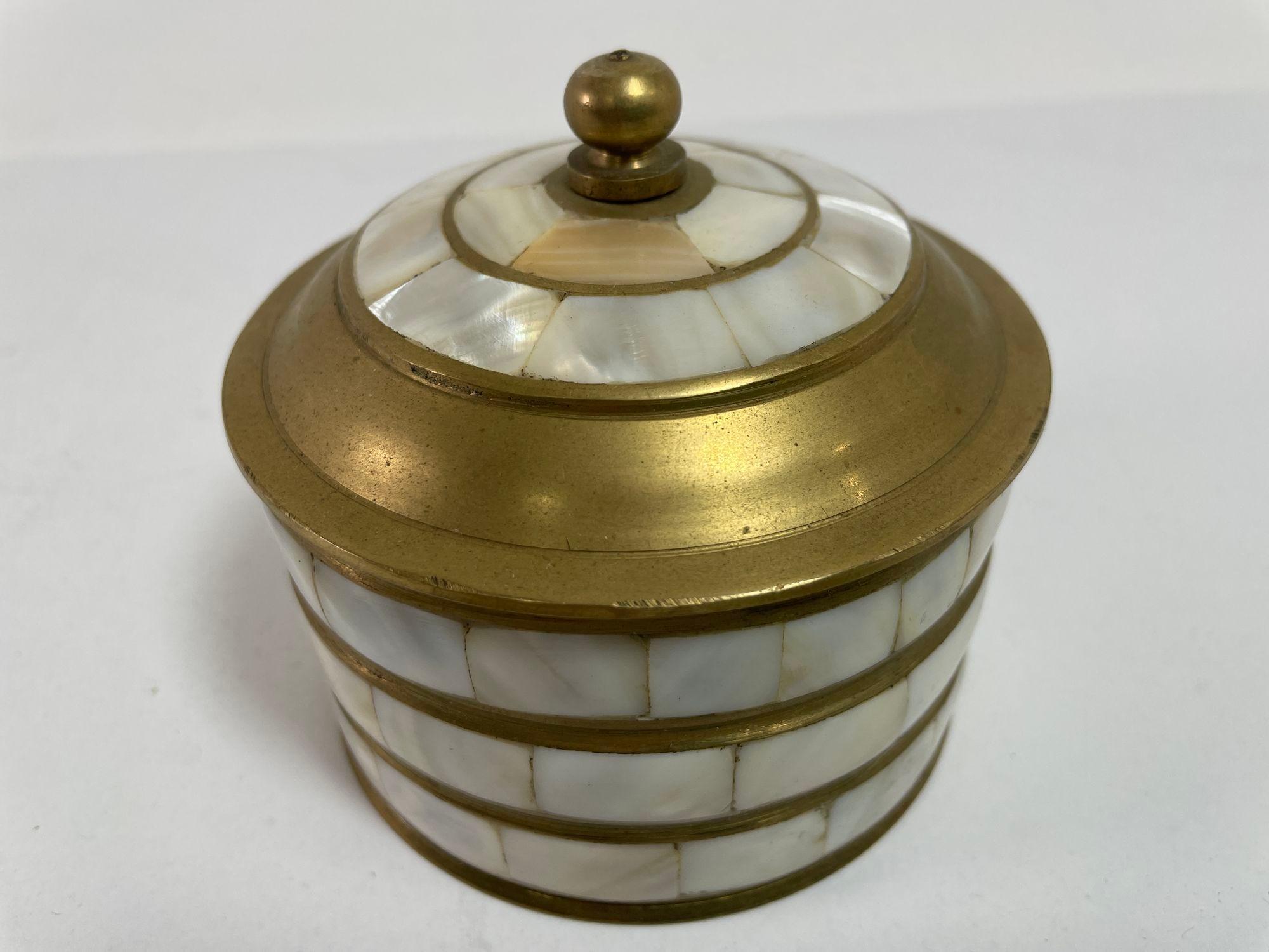 Anglo-Indian Vintage Round Trinket Lidded Brass Box with Mother of Pearl For Sale