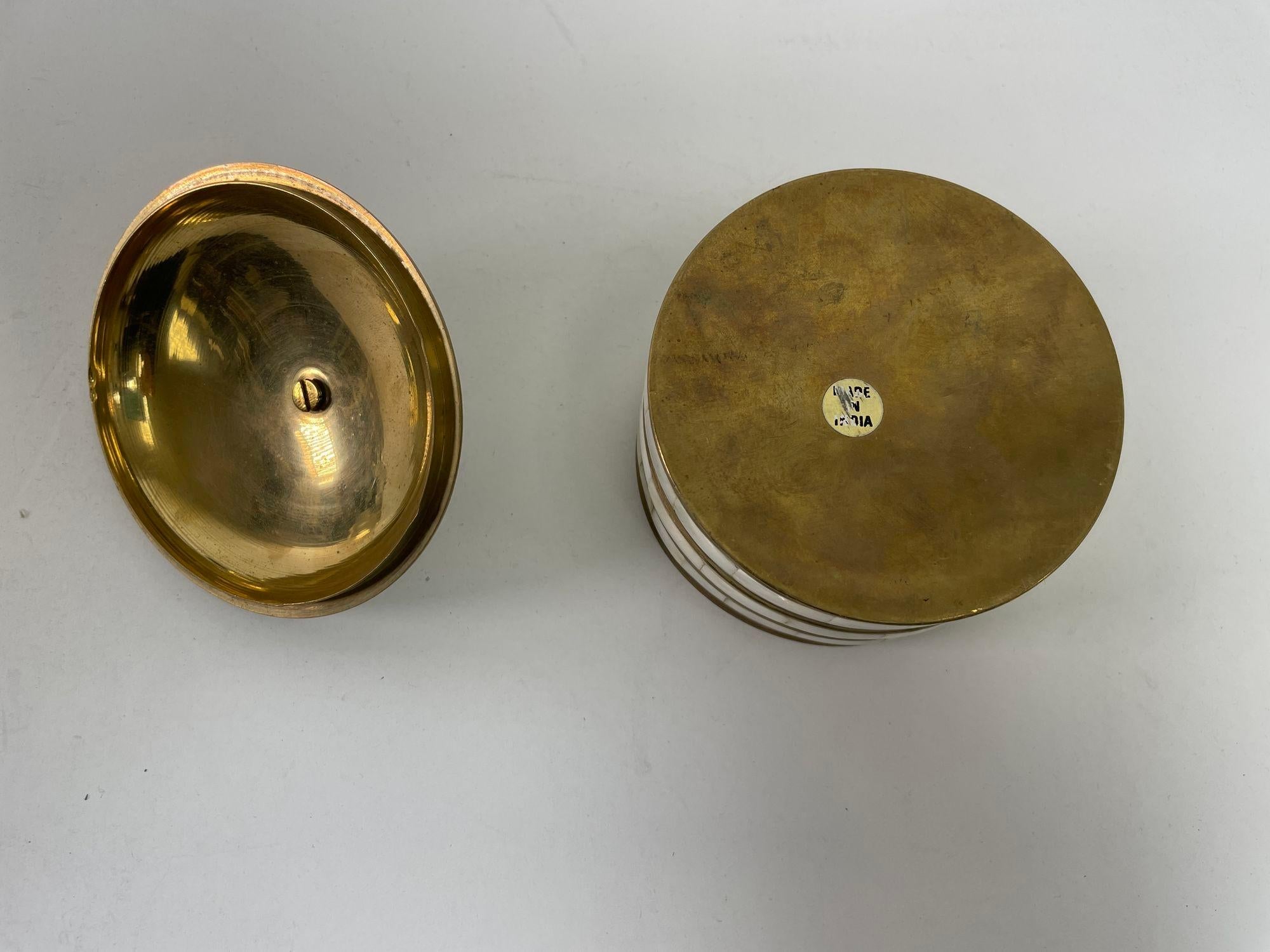 Vintage Round Trinket Lidded Brass Box with Mother of Pearl For Sale 3