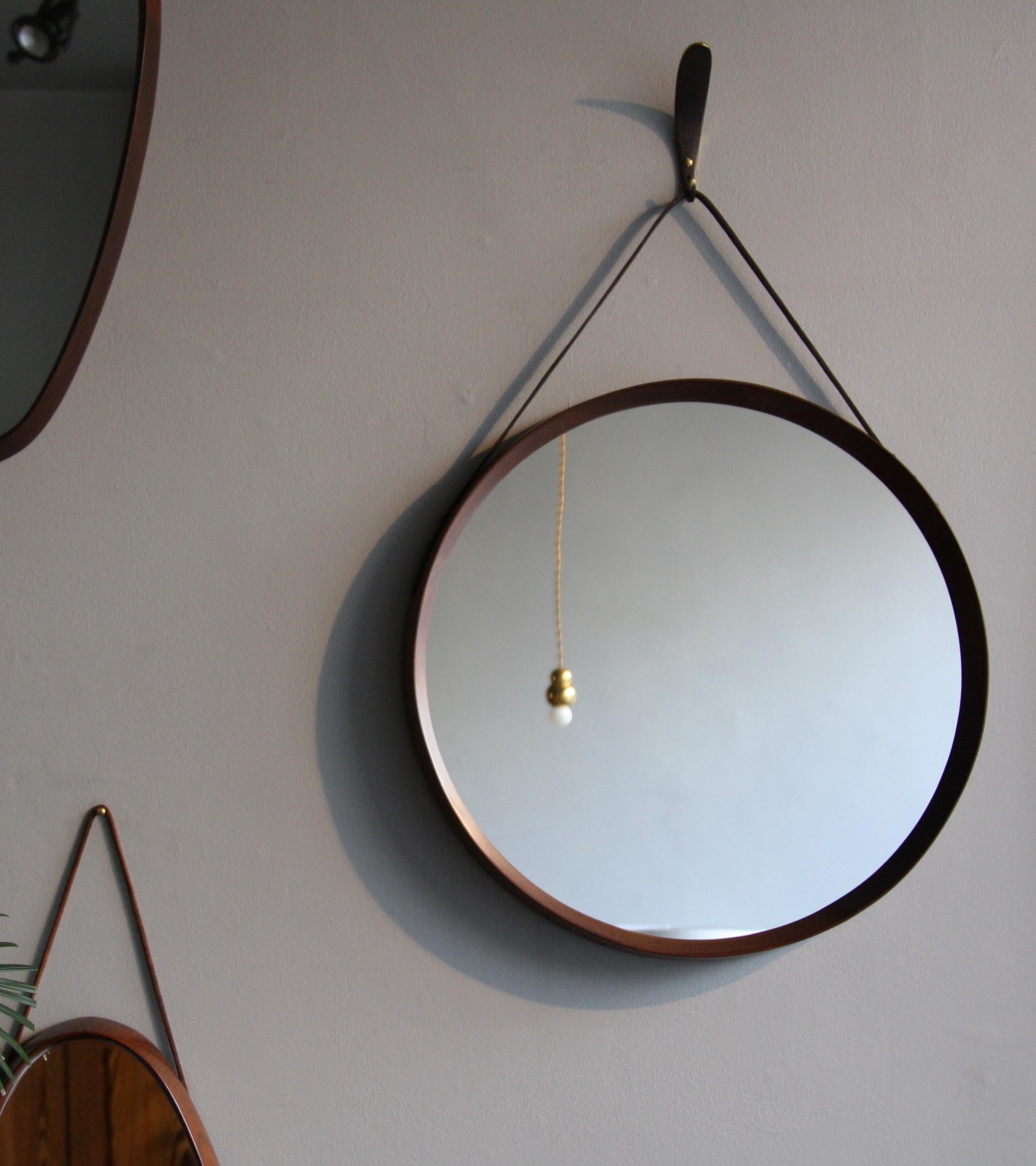 Vintage Round Wall Teak Mirror with Leather Hanging Strap, 1950 4