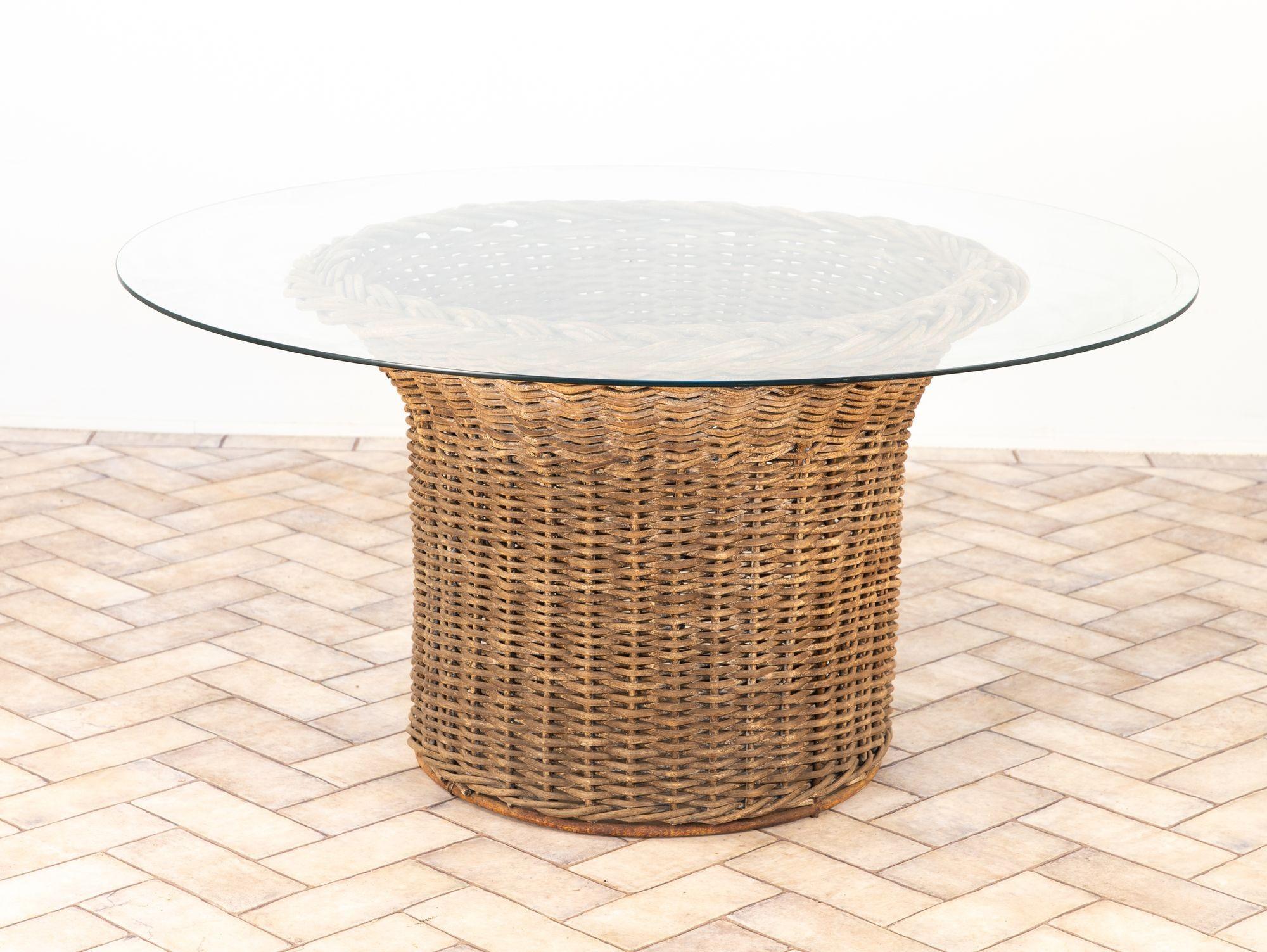 Vintage Round Wicker and Glass Side Table, France 1960s For Sale 1