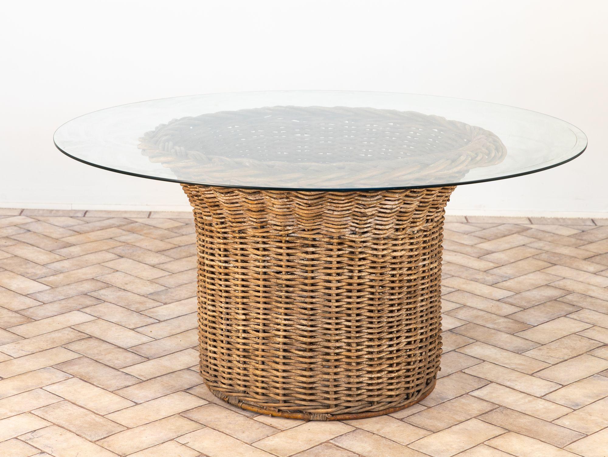 Vintage Round Wicker and Glass Side Table, France 1960s For Sale 3