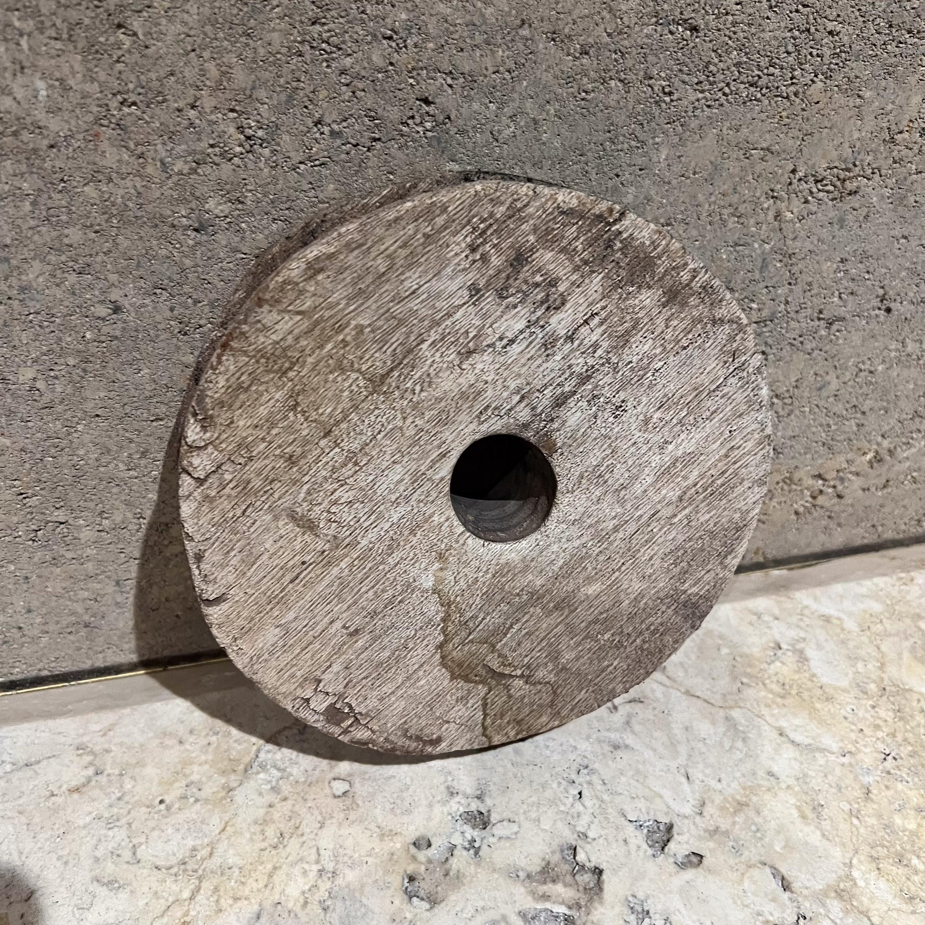 Polea de disco circular de madera de mezquite vintage francesa en Bueno estado para la venta en Chula Vista, CA