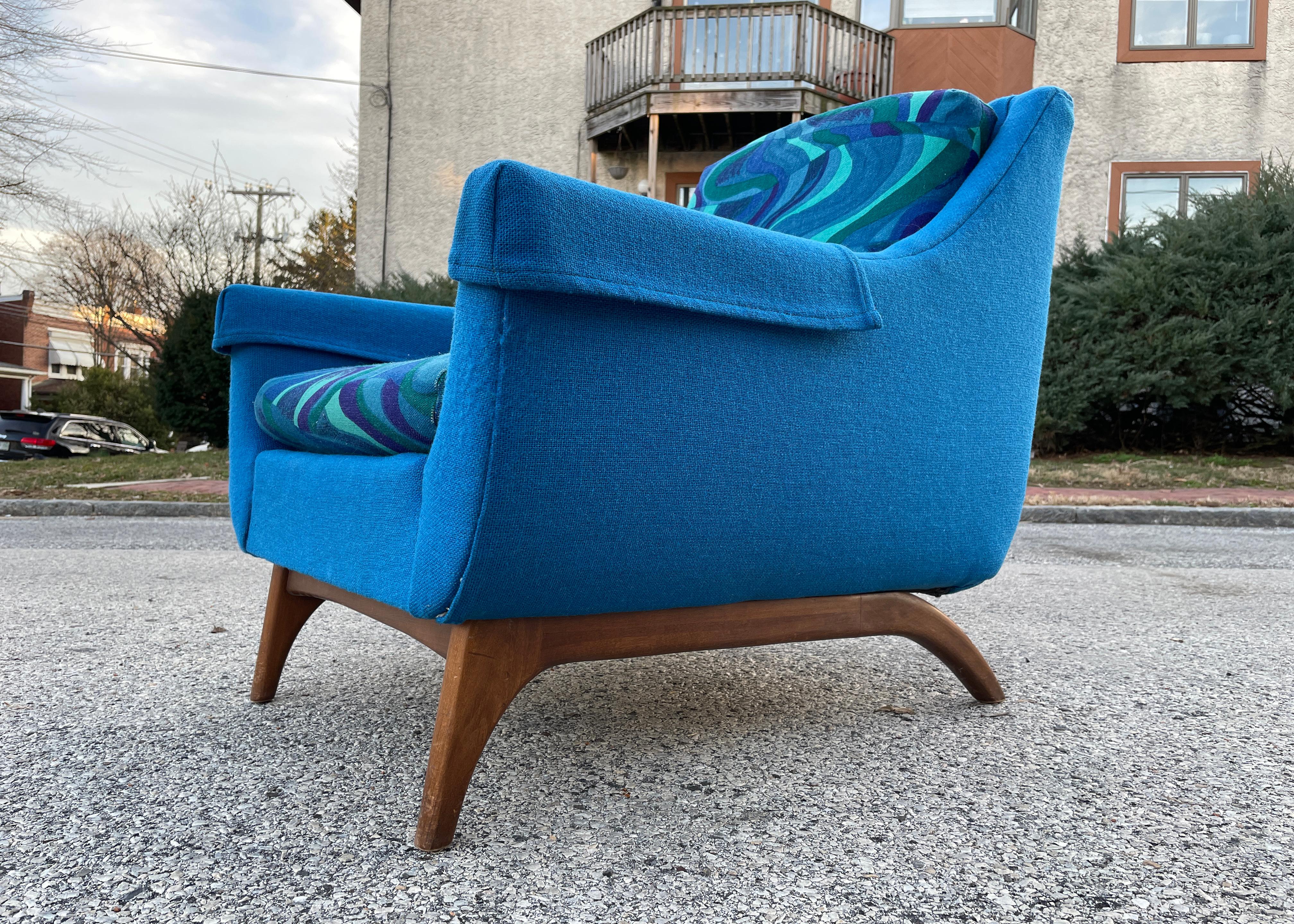 Vintage Rowe Furniture Psychedelic Midcentury Low Back Lounge Chair In Good Condition In Media, PA